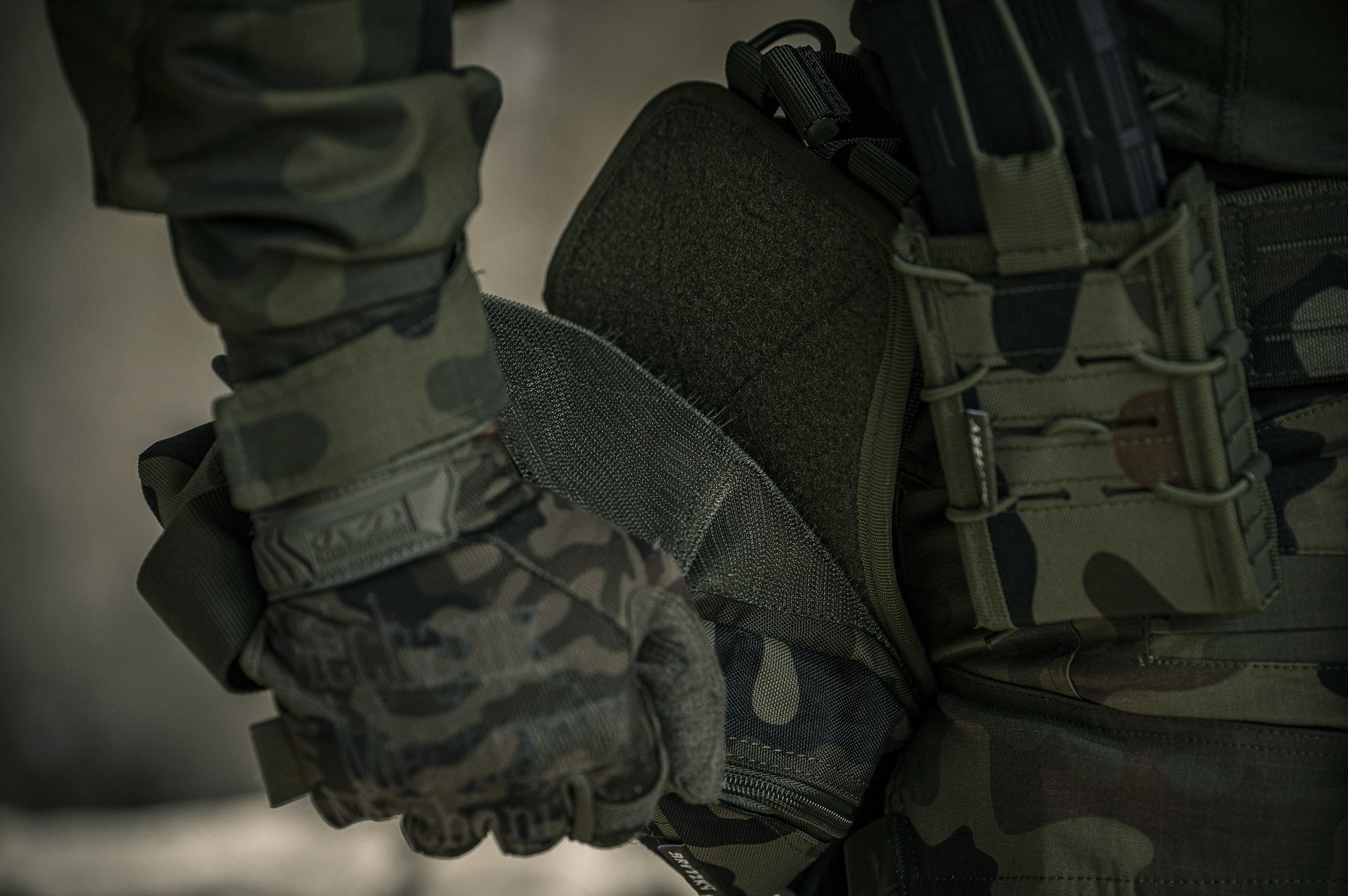 Apteczka taktyczna Brytzky Tactical MOLLE IFAK - wz.93 Pantera PL Woodland