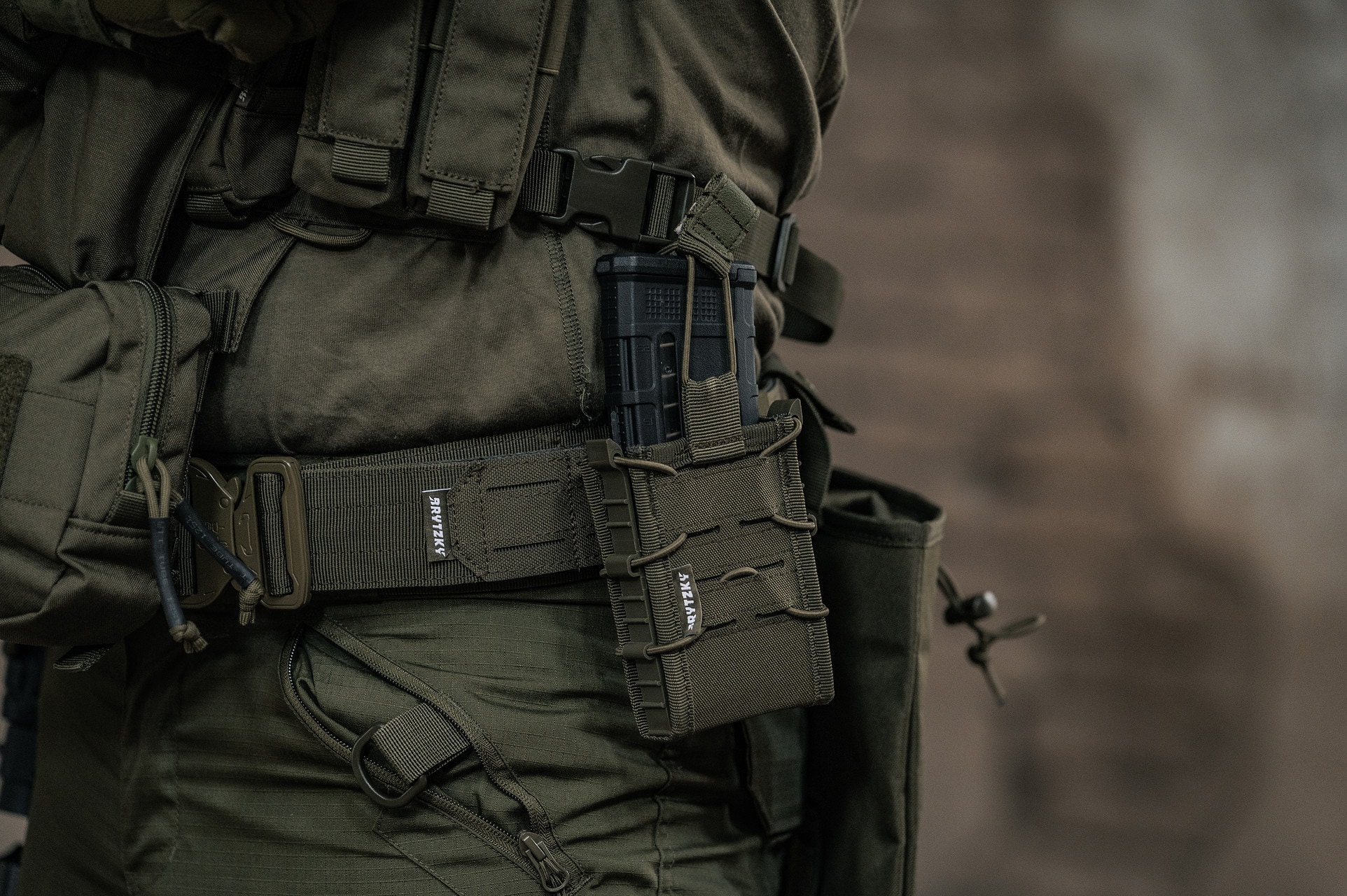Ładownica Brytzky Tactical Dutyslot na duży magazynek - Olive