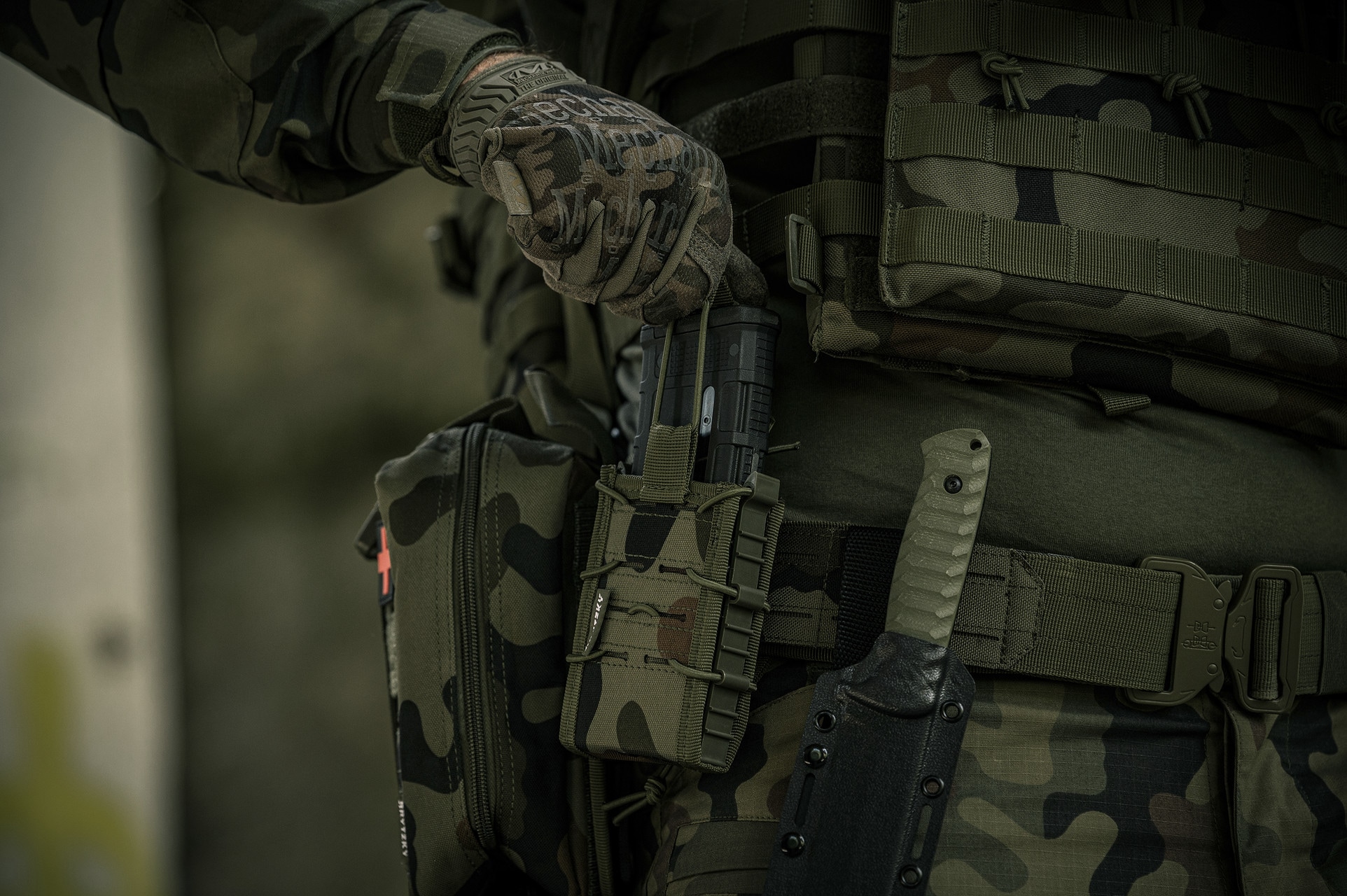 Brytzky Tactical Dutyslot Pouch for rifle magazine - wz.93 Pantera PL Woodland