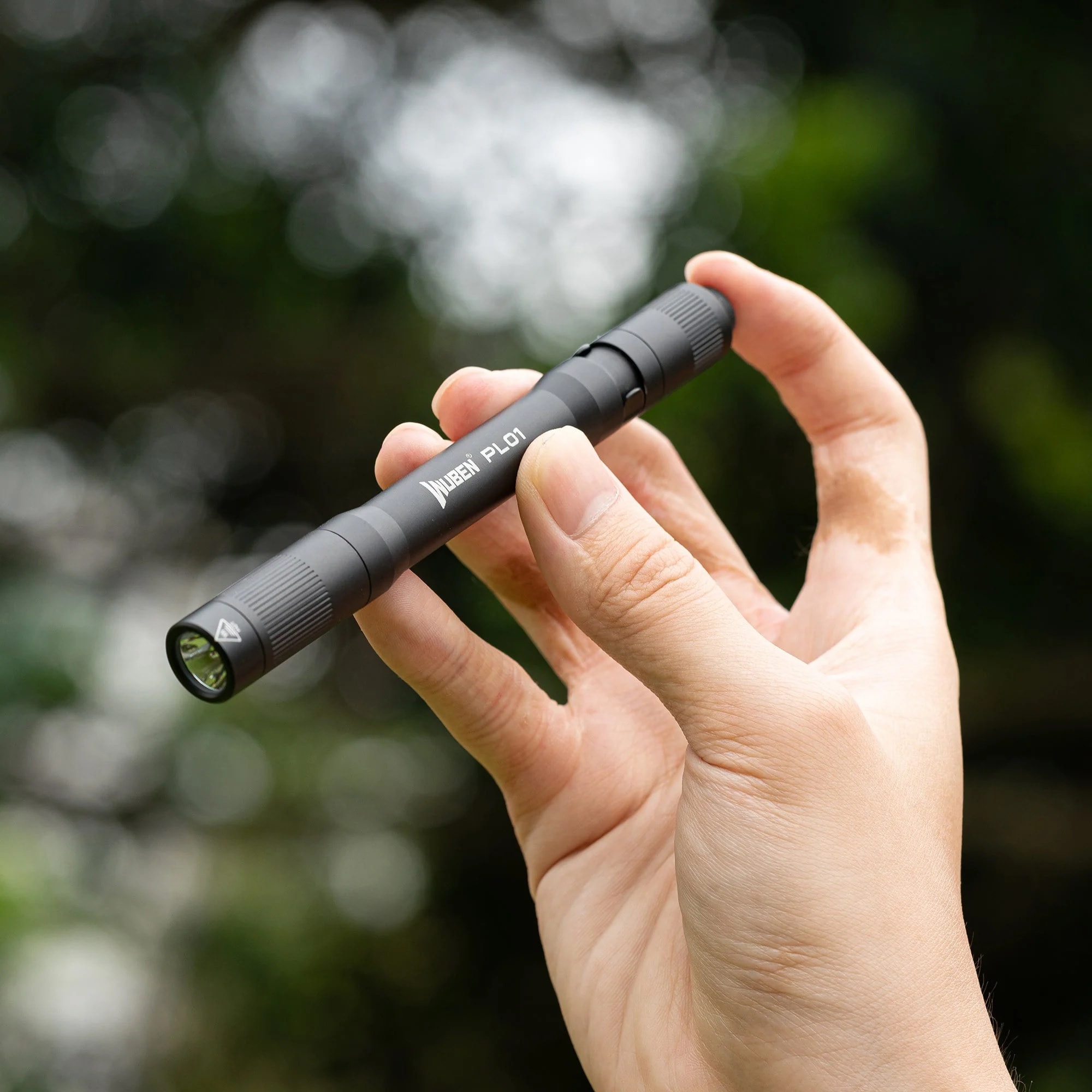 Latarka Wuben PL01 Black - 650 lumenów