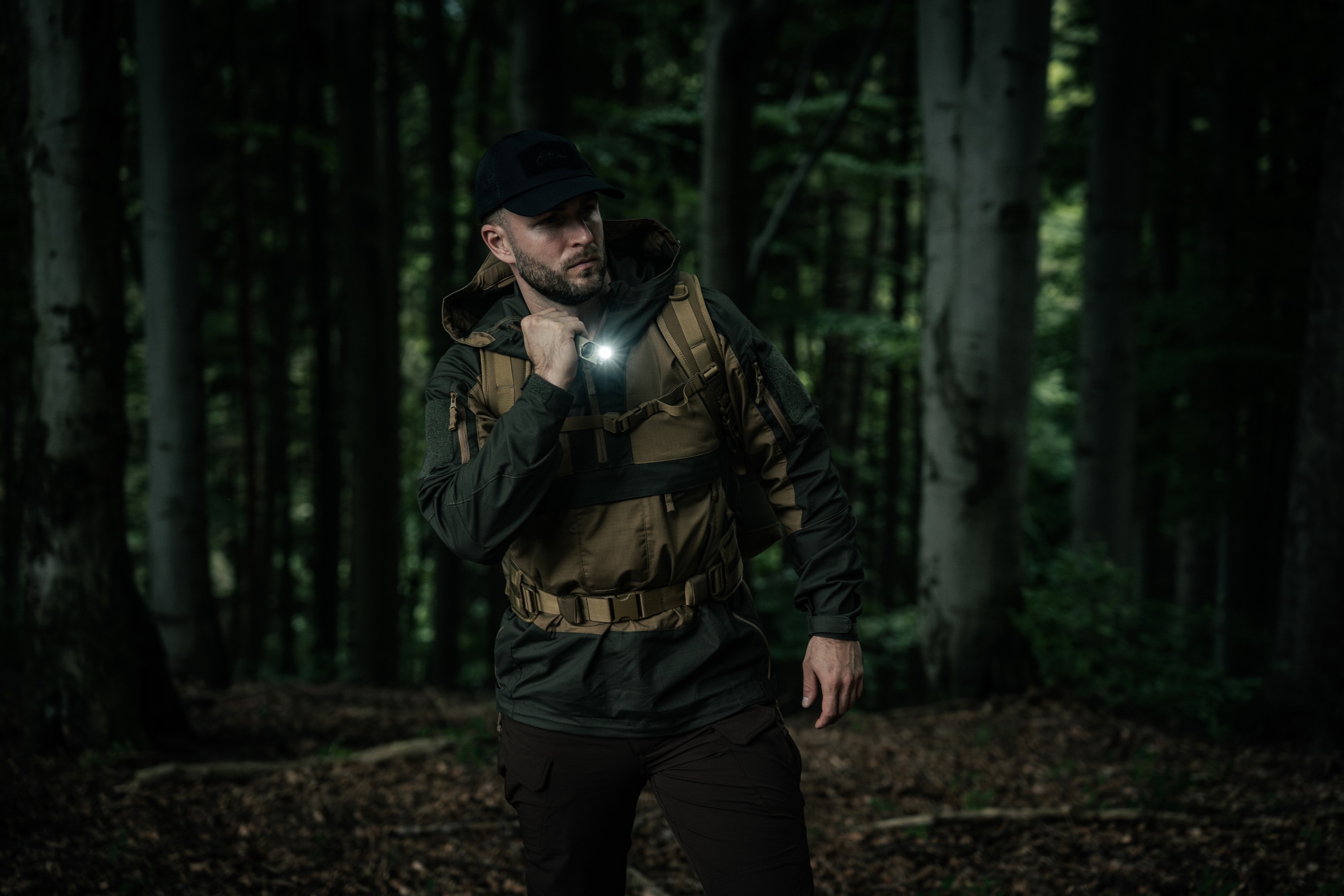 Latarka Olight ArkPro Ultra Class 1 Cool White Olive Green - 1700 lumenów