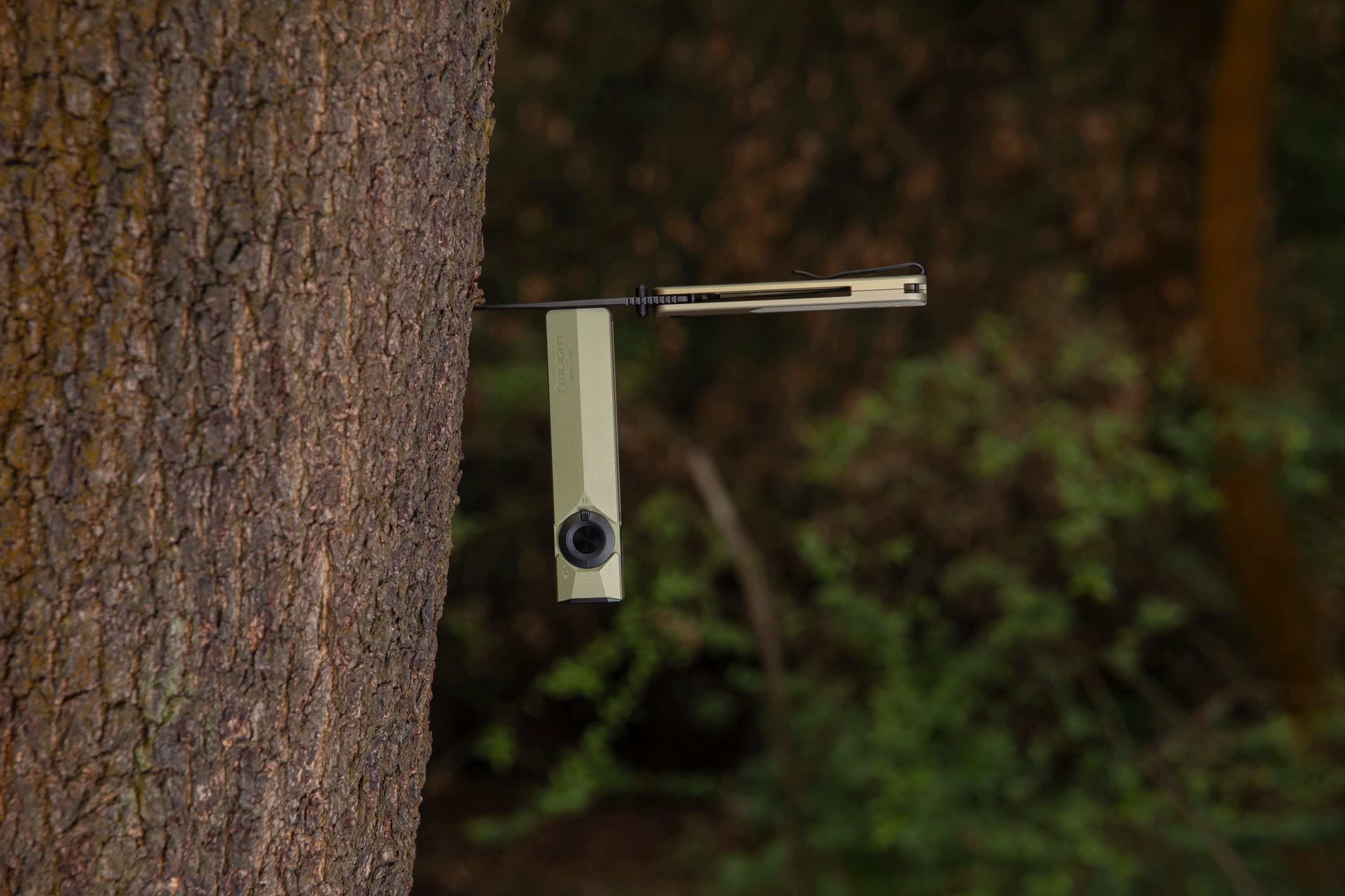 Latarka Olight ArkPro Ultra Class 1 Cool White Olive Green - 1700 lumenów