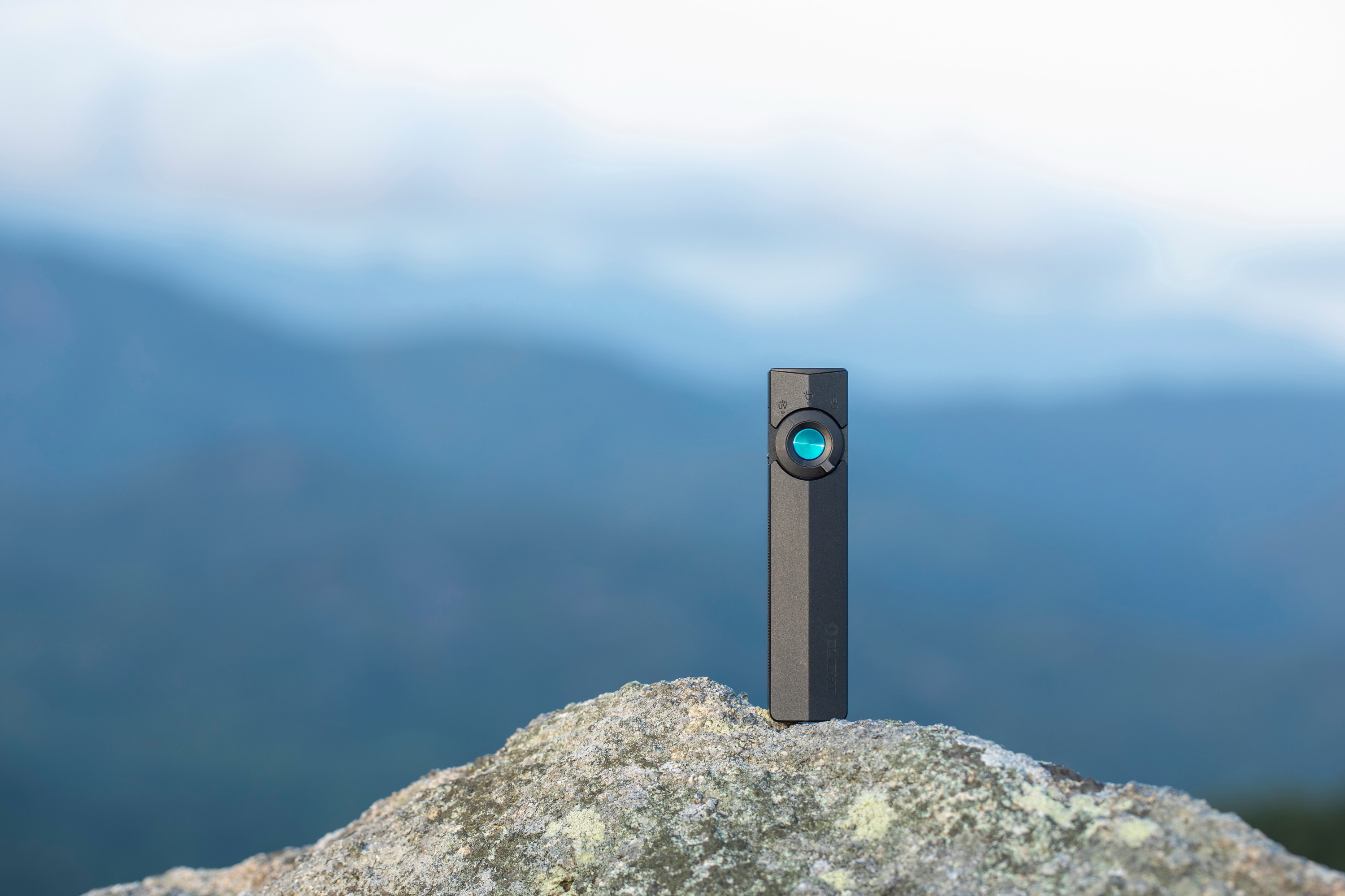 Latarka Olight ArkPro Class 1 Cool White Matte Black - 1500 lumenów