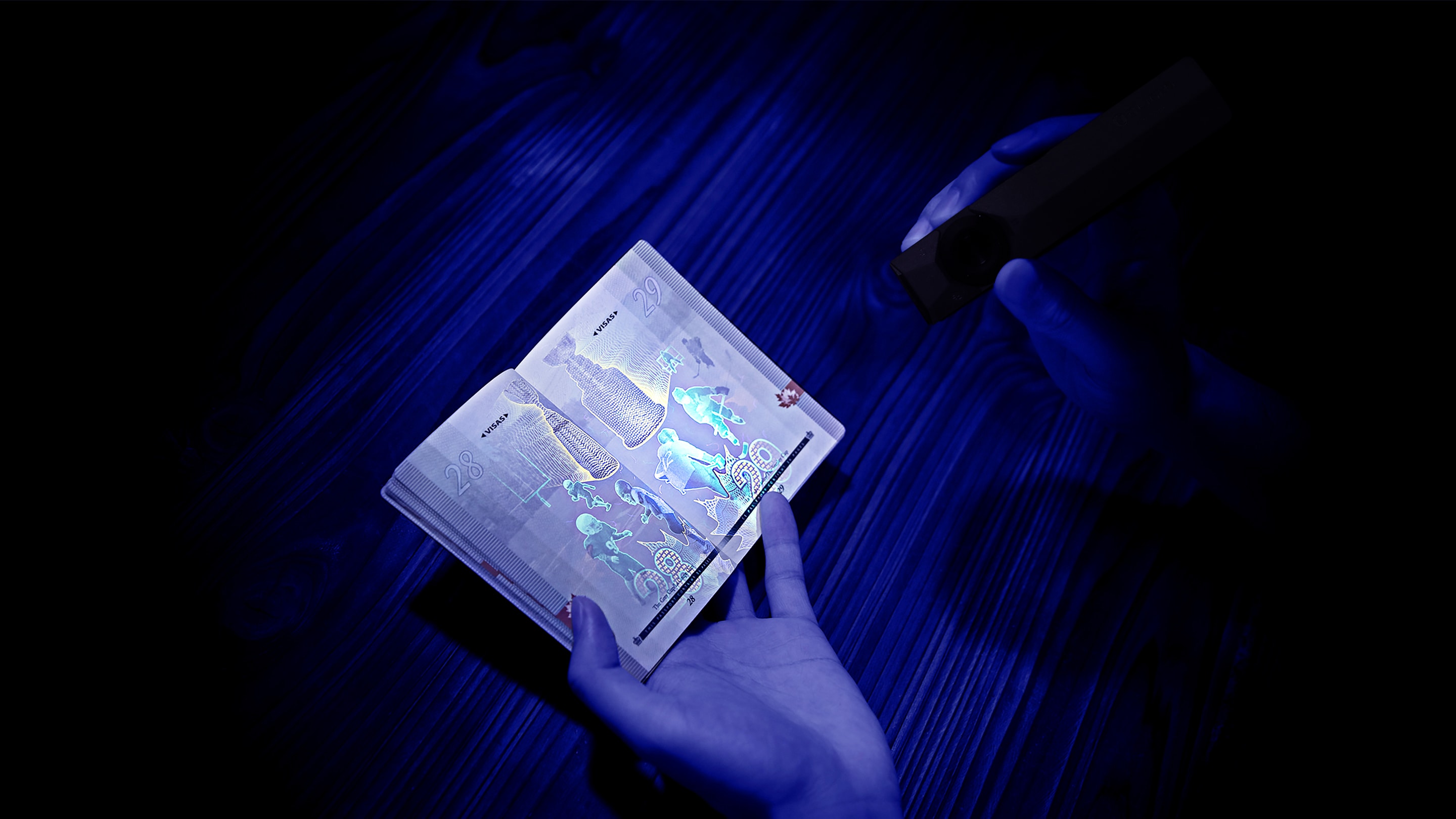 Ліхтарик Olight ArkPro Class 1 Cool White OD Green - 1500 люменів