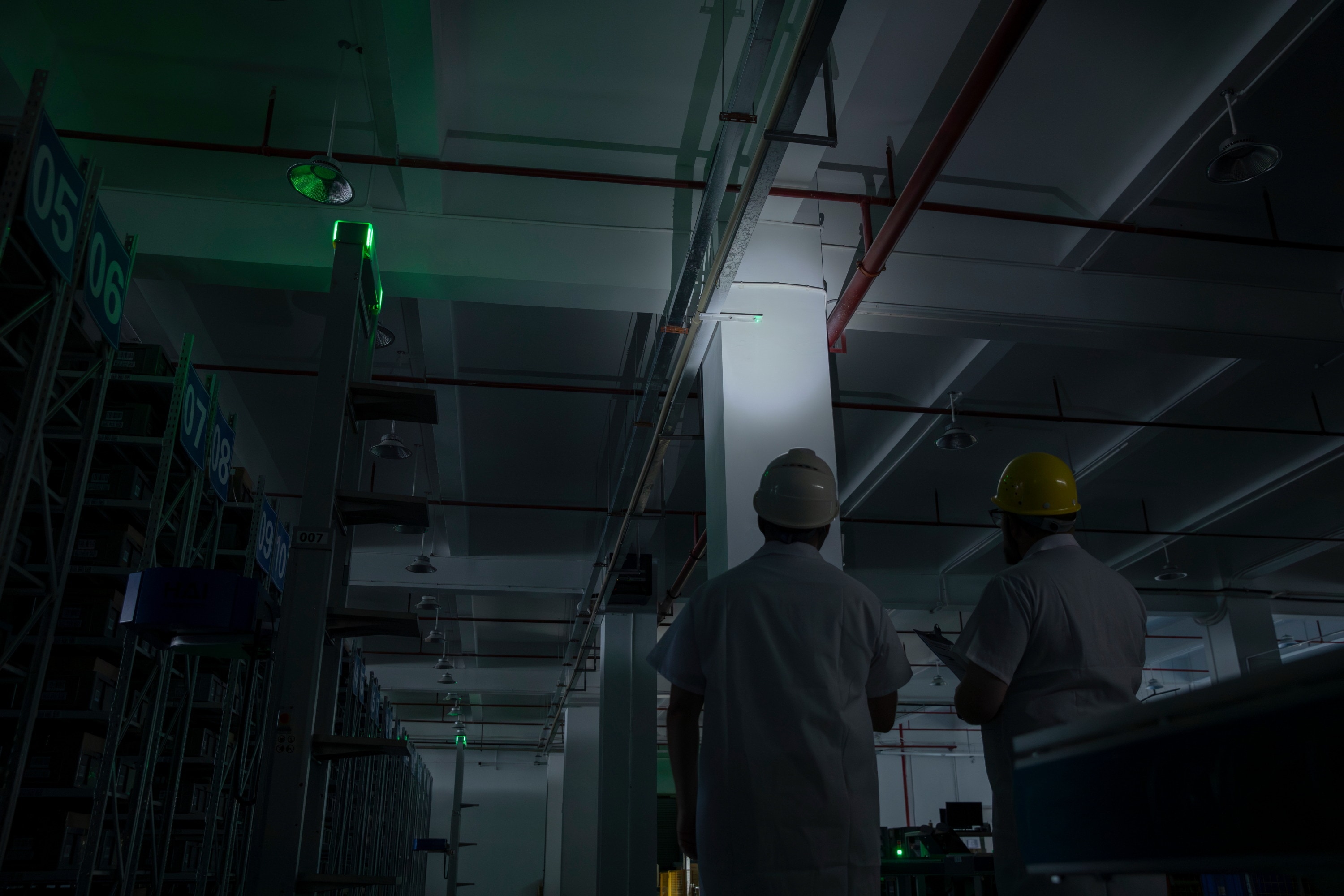 Latarka Olight ArkPro Class 1 Cool White Orange - 1500 lumenów