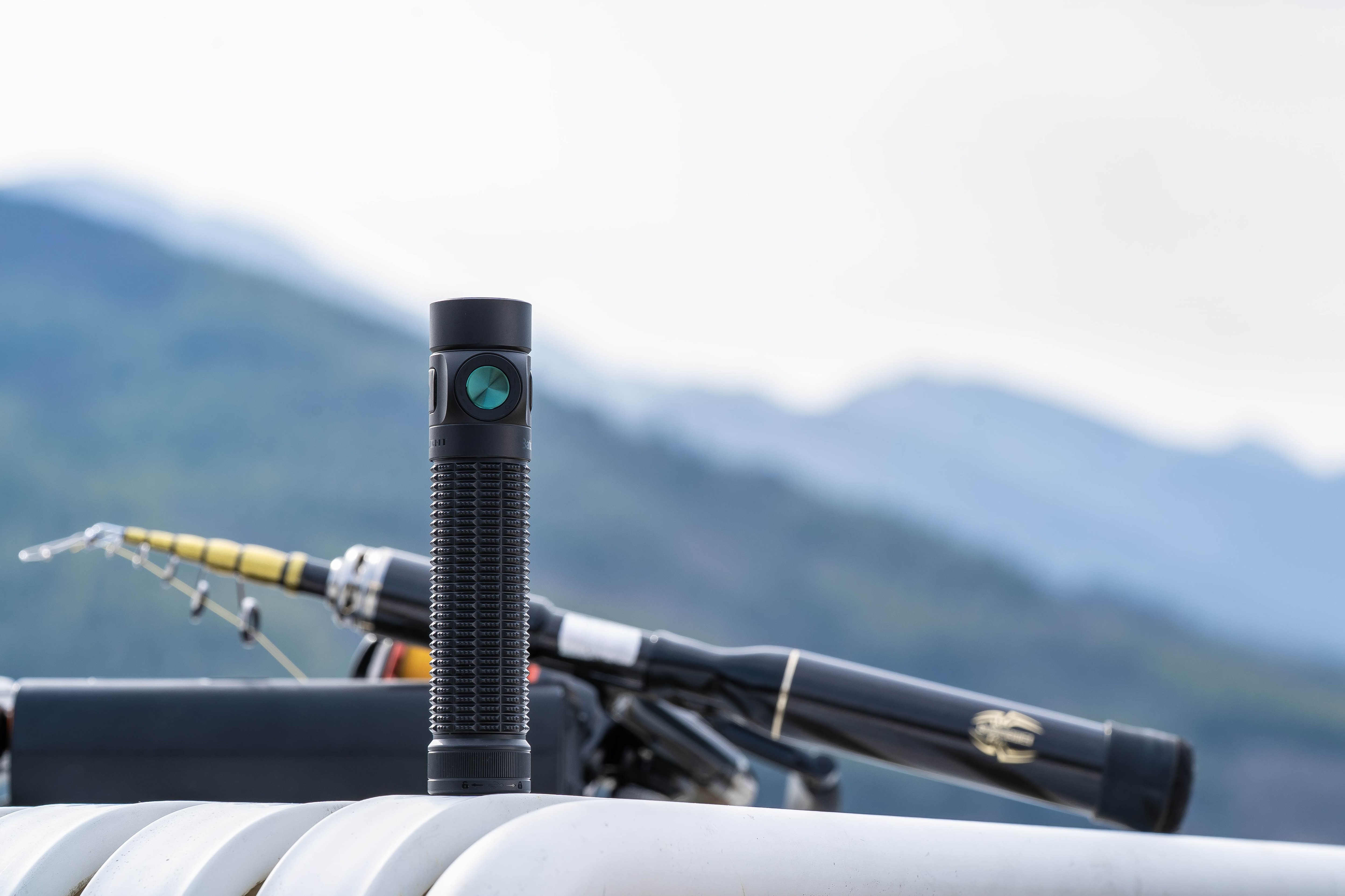 Latarka Olight Baton 4 Pro Matte Black - 1600 lumenów