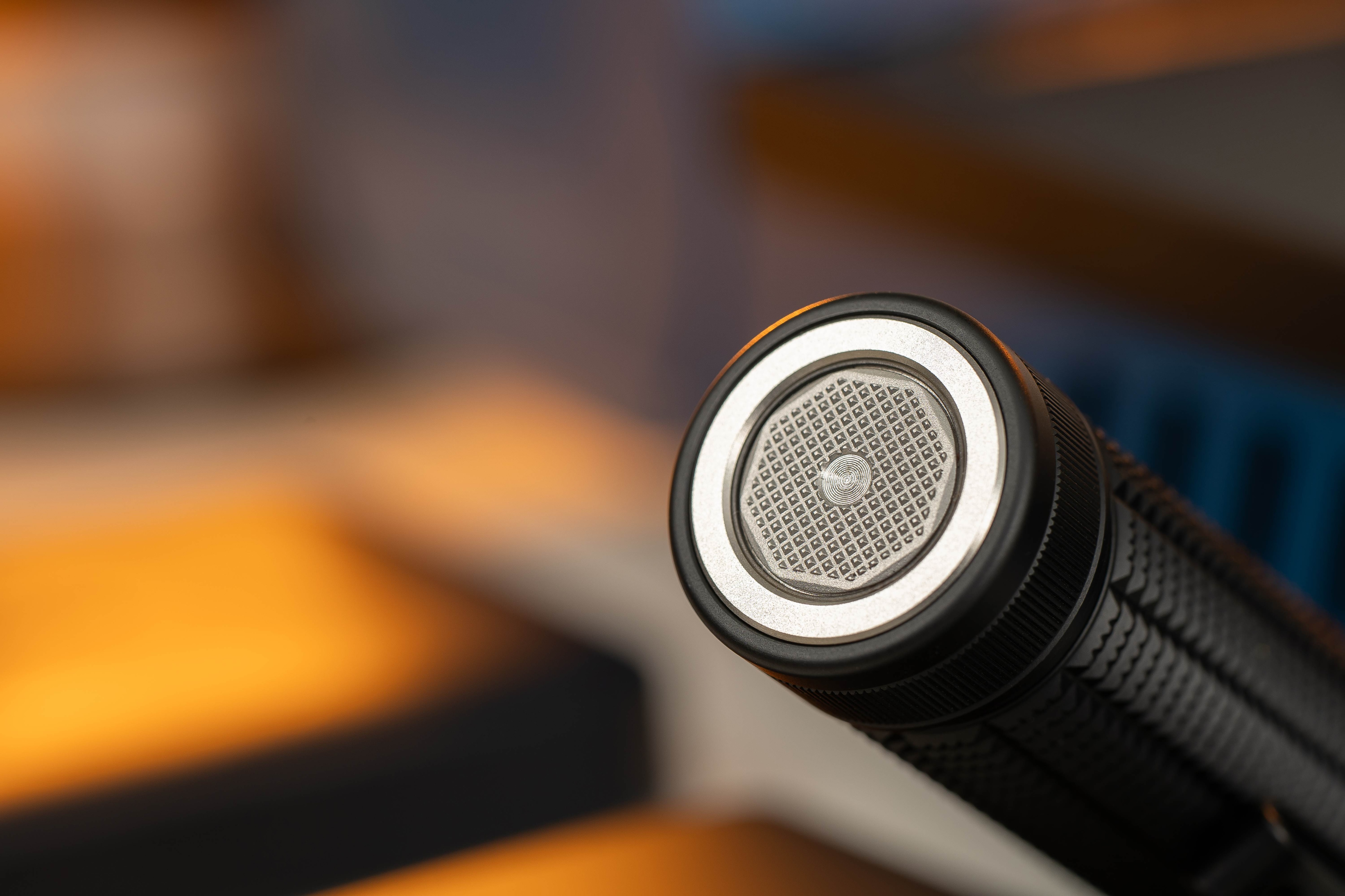 Latarka Olight Baton 4 Pro Matte Black - 1600 lumenów