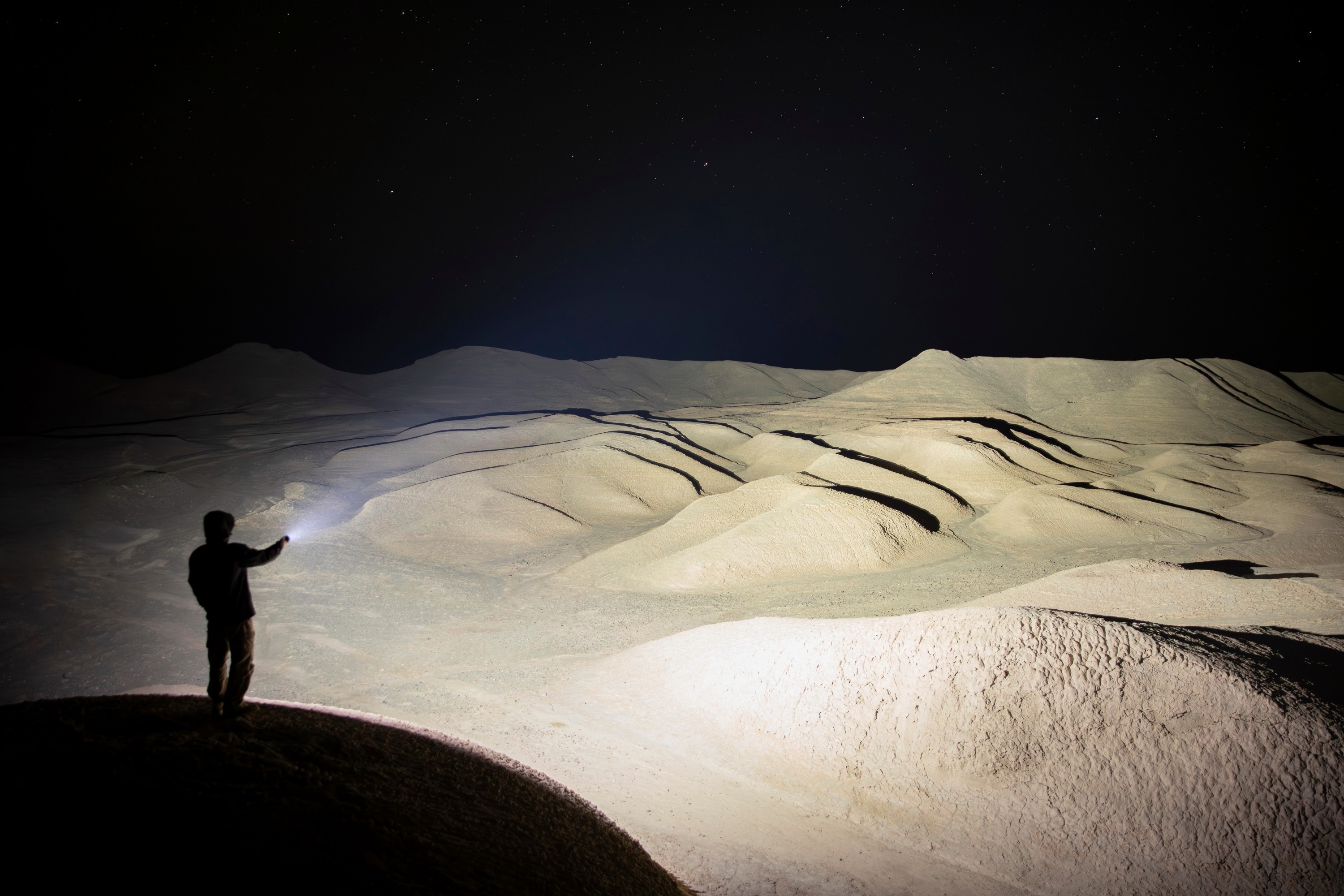 Latarka akumulatorowa Olight Marauder Mini 2 Black - 10000 lumenów, zasięg 750 m