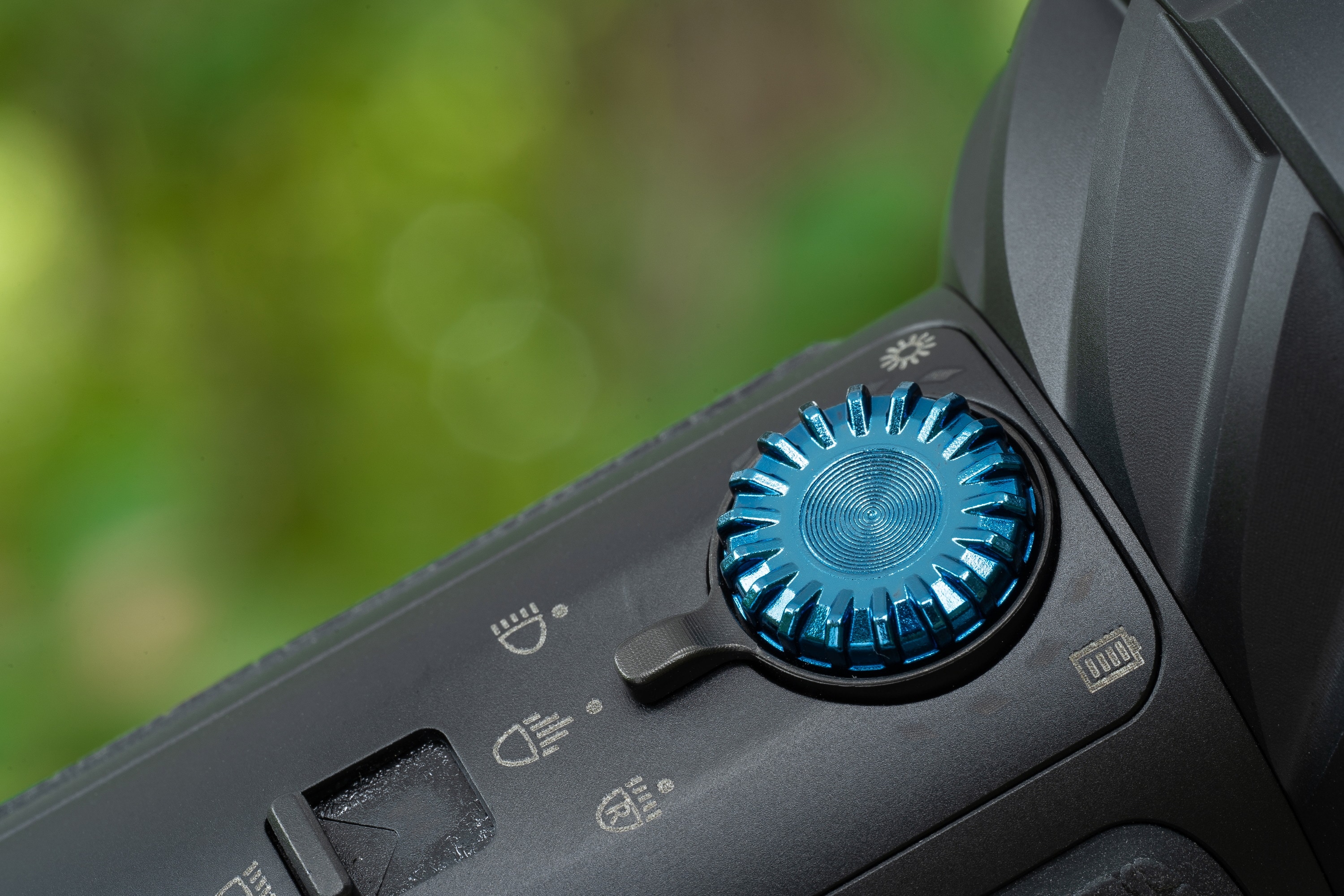 Latarka akumulatorowa Olight Marauder Mini 2 Black - 10000 lumenów, zasięg 750 m