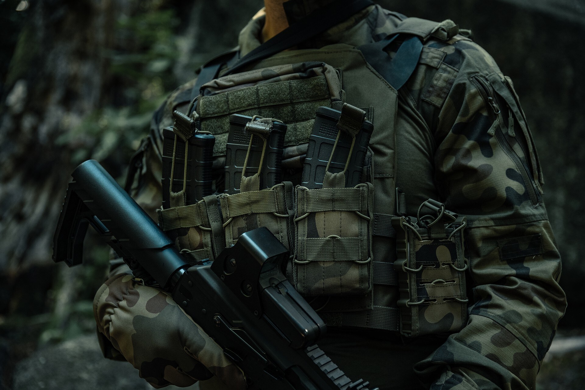 Одиночний підсумок Mil-Tec для магазину - wz.93 Pantera PL Woodland