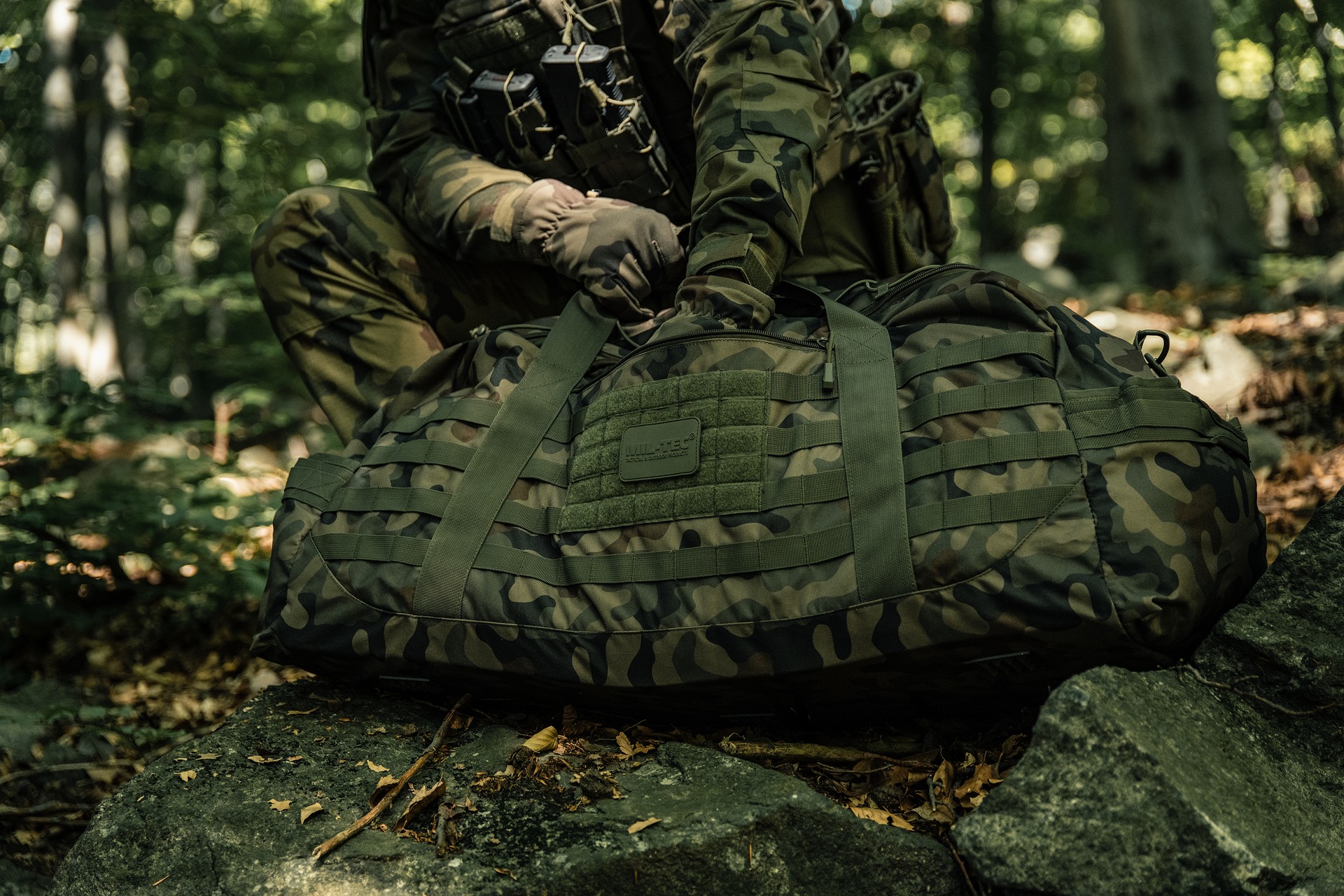 Torba Mil-Tec US Combat Parachute Cargo Large 105 l - wz.93 Pantera PL Woodland