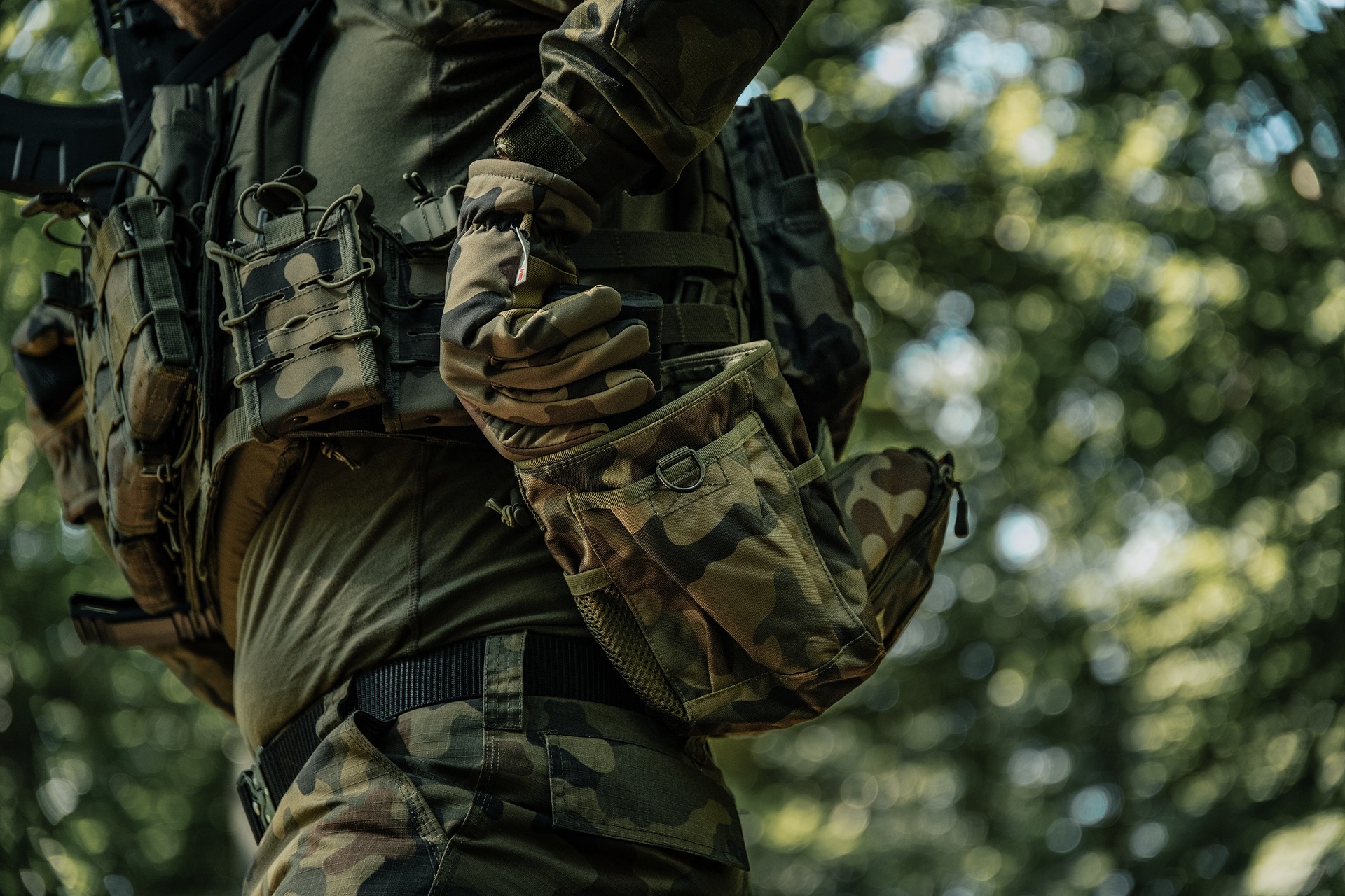 Otwarta torba zrzutowa Mil-Tec MOLLE - wz.93 Pantera PL Woodland