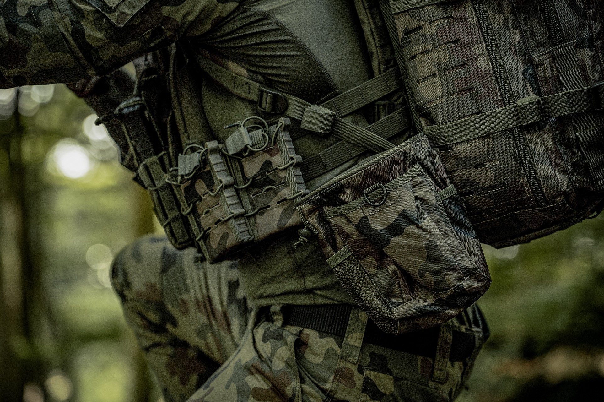 Otwarta torba zrzutowa Mil-Tec MOLLE - wz.93 Pantera PL Woodland