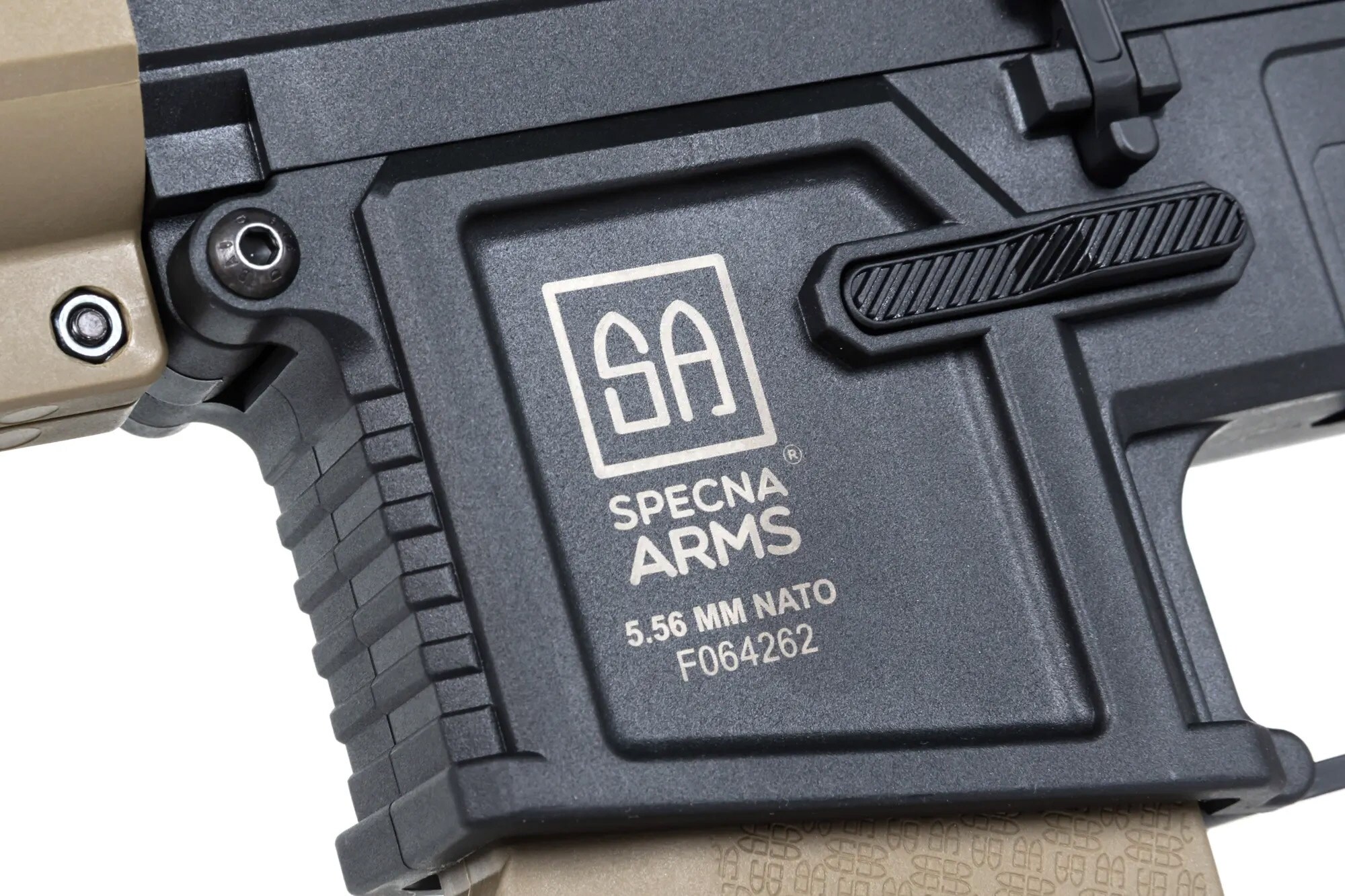 Karabinek szturmowy AEG Specna Arms SA-F04-RL Flex Light Ops Stock New Receiver HAL ETU Gen. 2 - Half-Tan