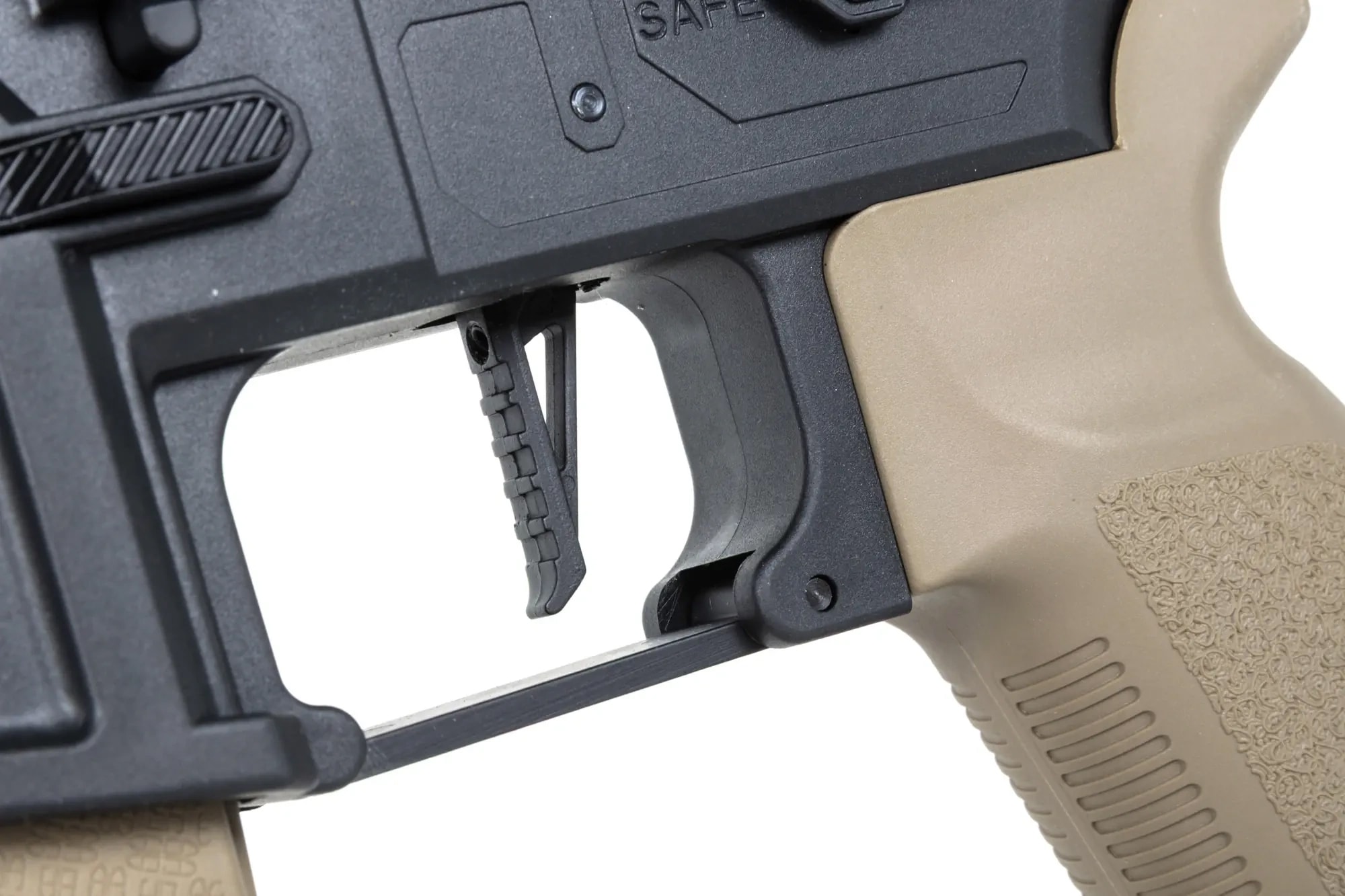 Karabinek szturmowy AEG Specna Arms SA-F05-RL Flex Light Ops Stock New Receiver HAL ETU Gen. 2 - Half-Tan