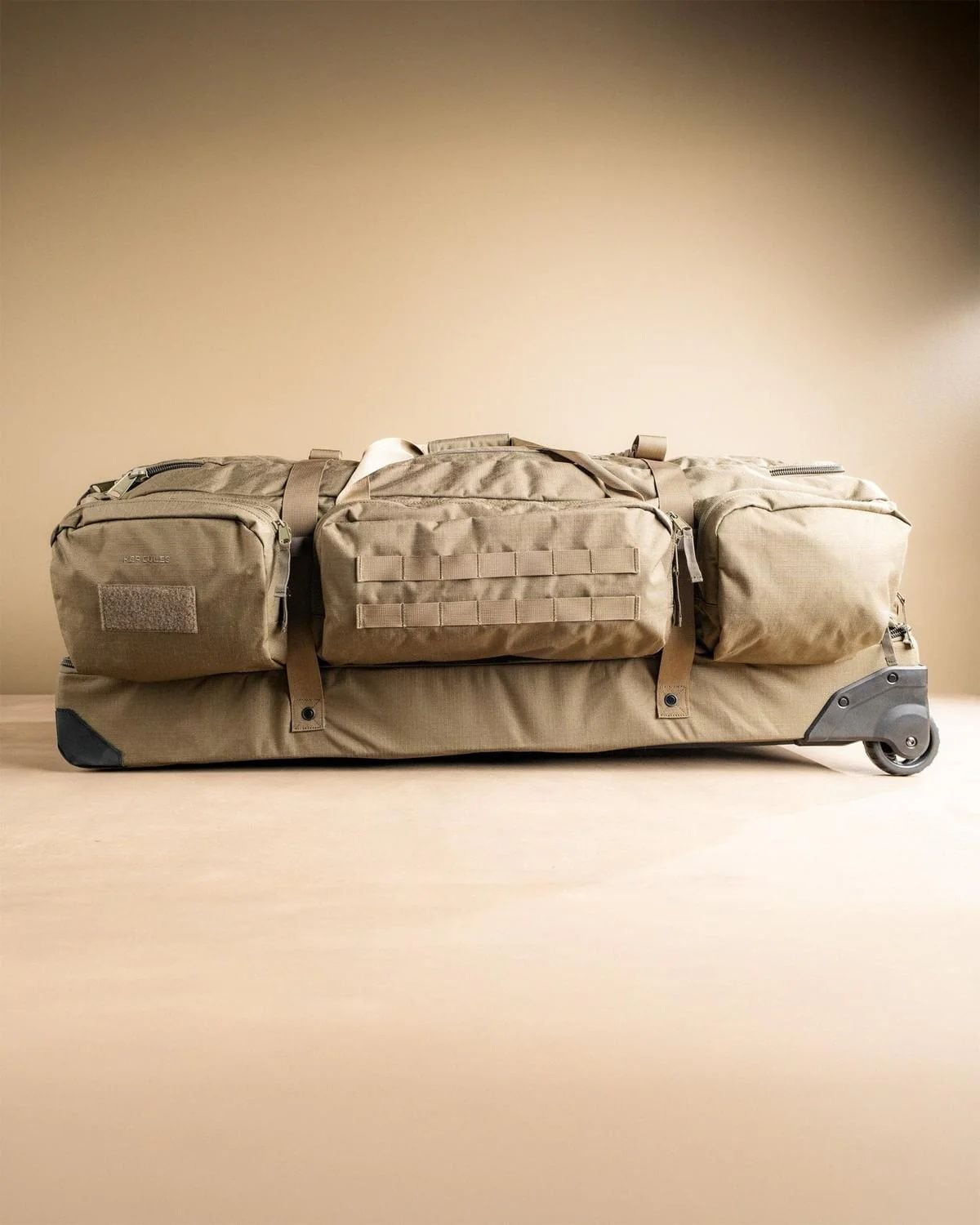 Сумка на колесах Eberlestock Hercules Duffel 191,4 л - Dry Earth