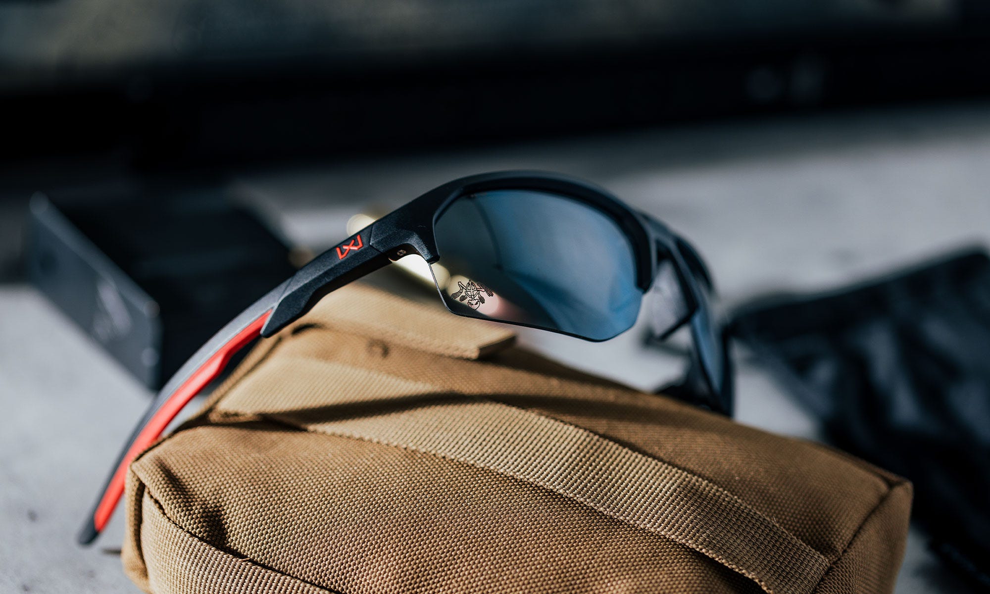 Okulary Wiley X WX JAKL American Sniper Signature Series - Captivate Black Mirror/Matte Black/Red