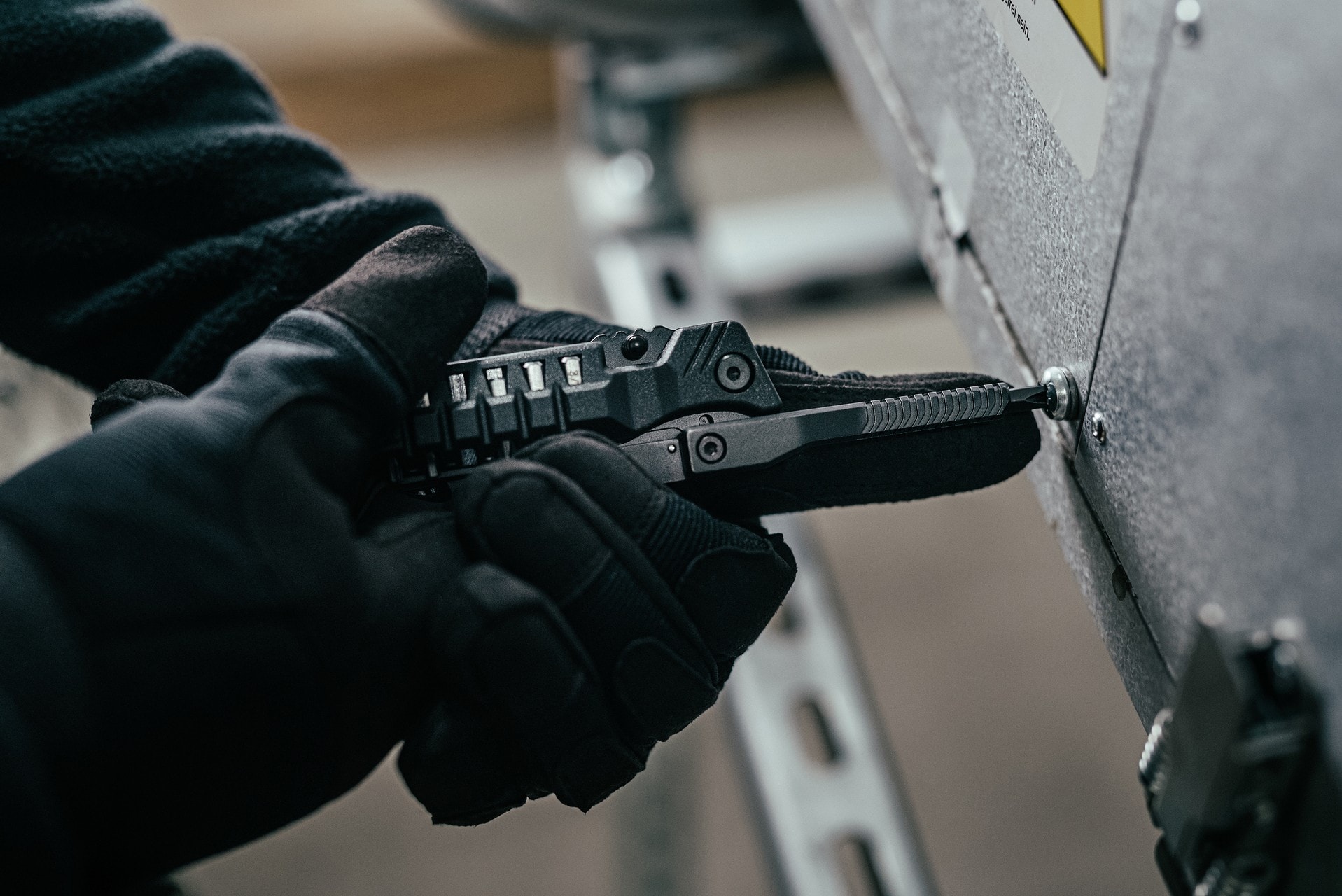 Wielofunkcyjny nóż składany Badger Outdoor Bolt