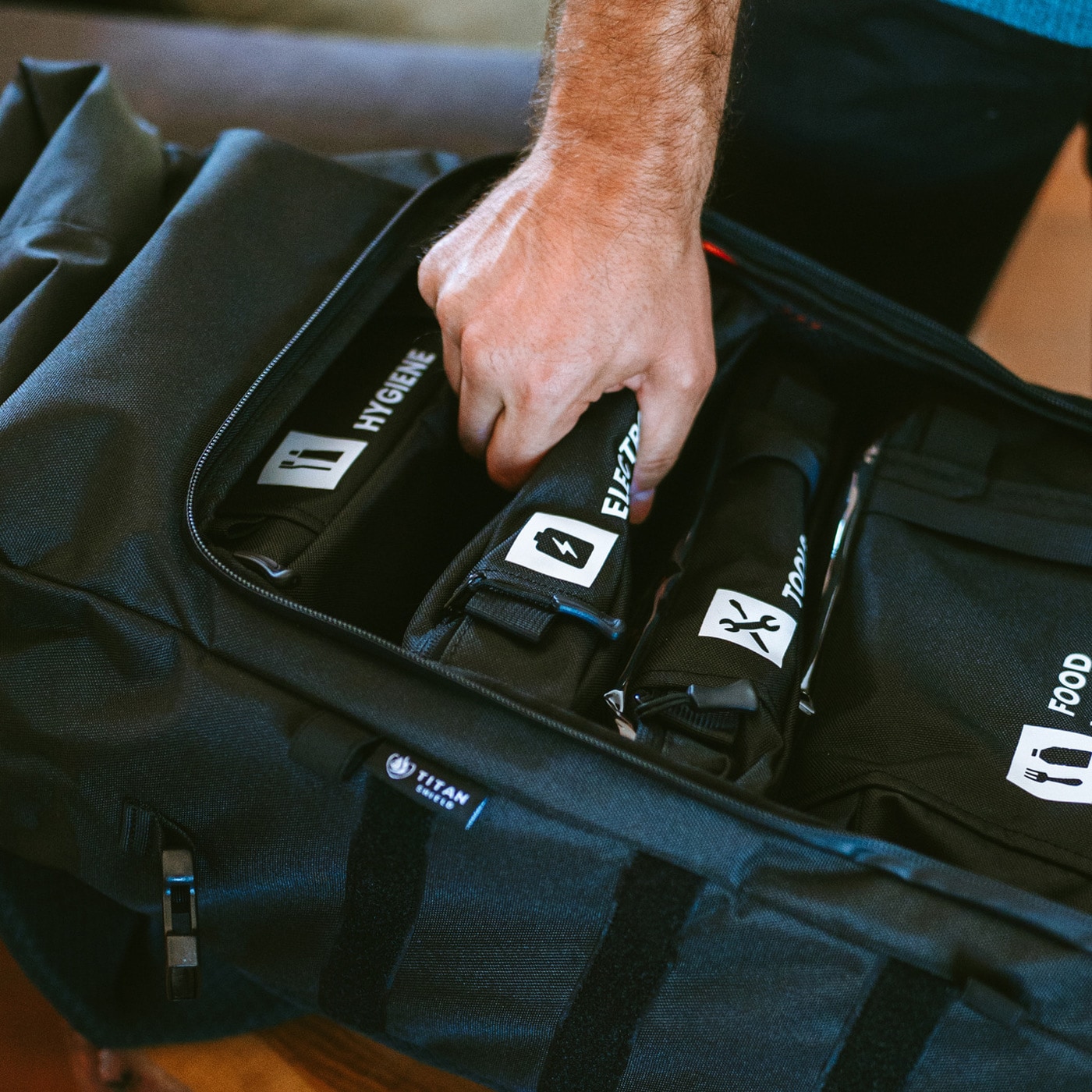 Аварійний набір Help Bag Max Pro 5.0 - Black