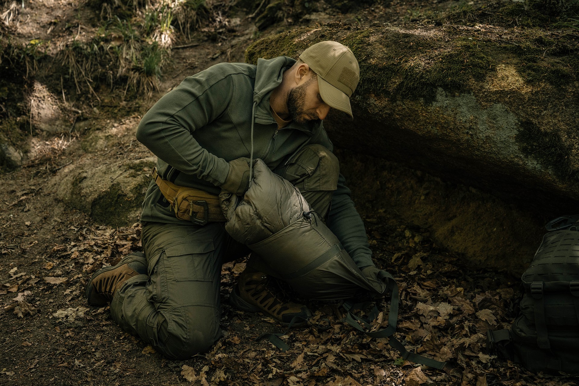 Śpiwór Badger Outdoor TacPak 10T Olive - lewy