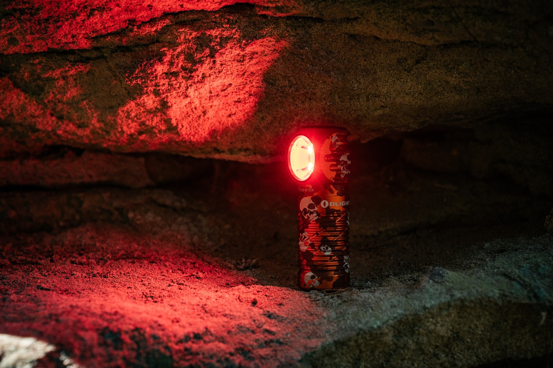 Latarka czołowa i kątowa Olight Perun 3 Mini Cool White Ghost Blaze z opaską - 1250 lumenów