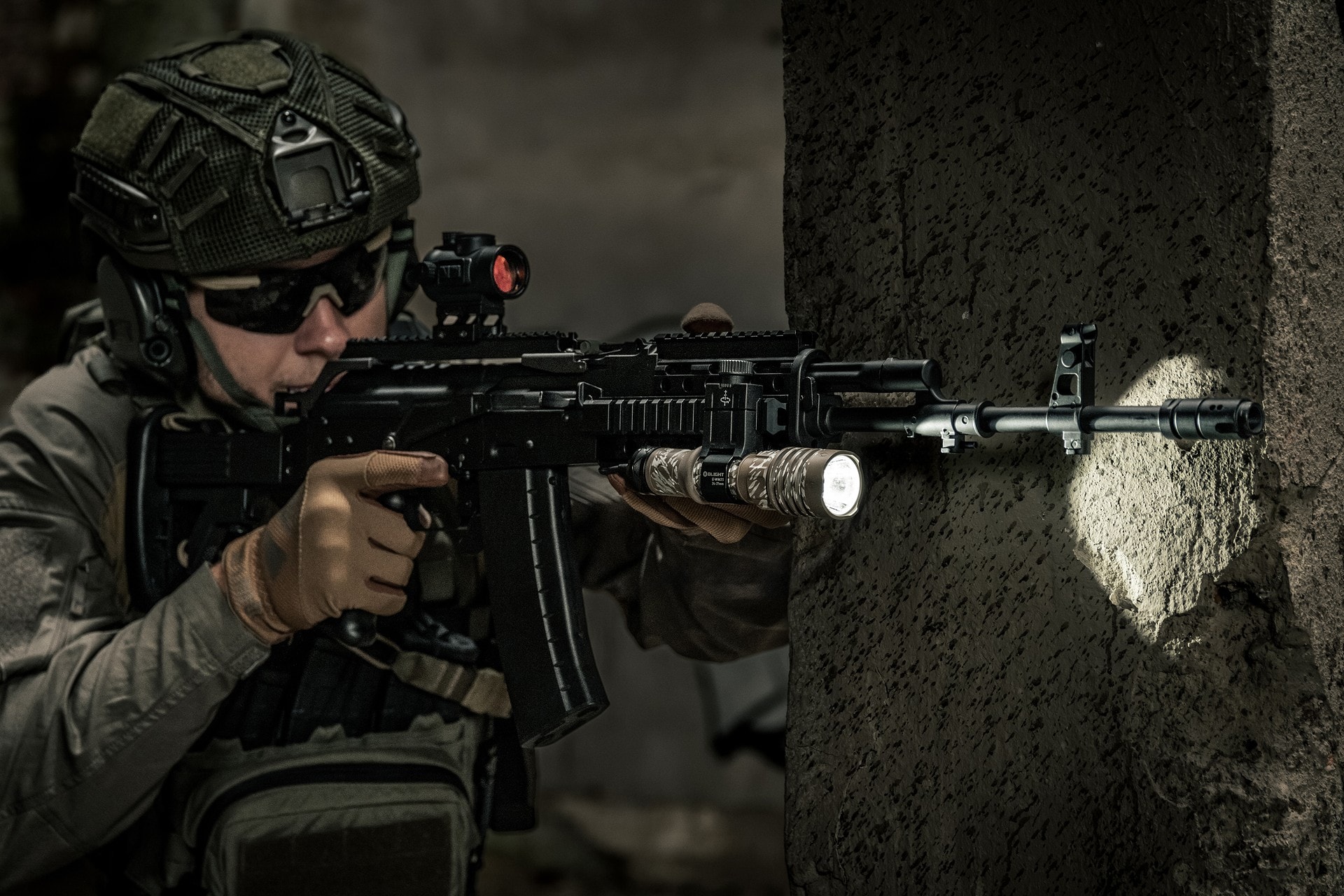 Latarka taktyczna Olight Warrior X 4 Glacial Valley - 2600 lumenów