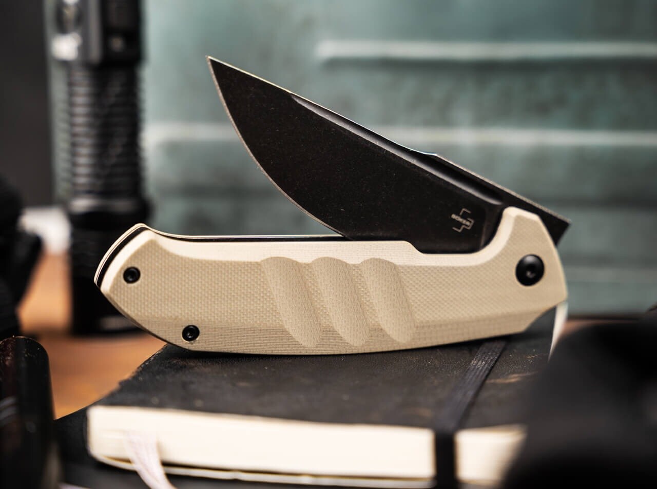 Nóż Boker Plus Barchan - Black/Beige