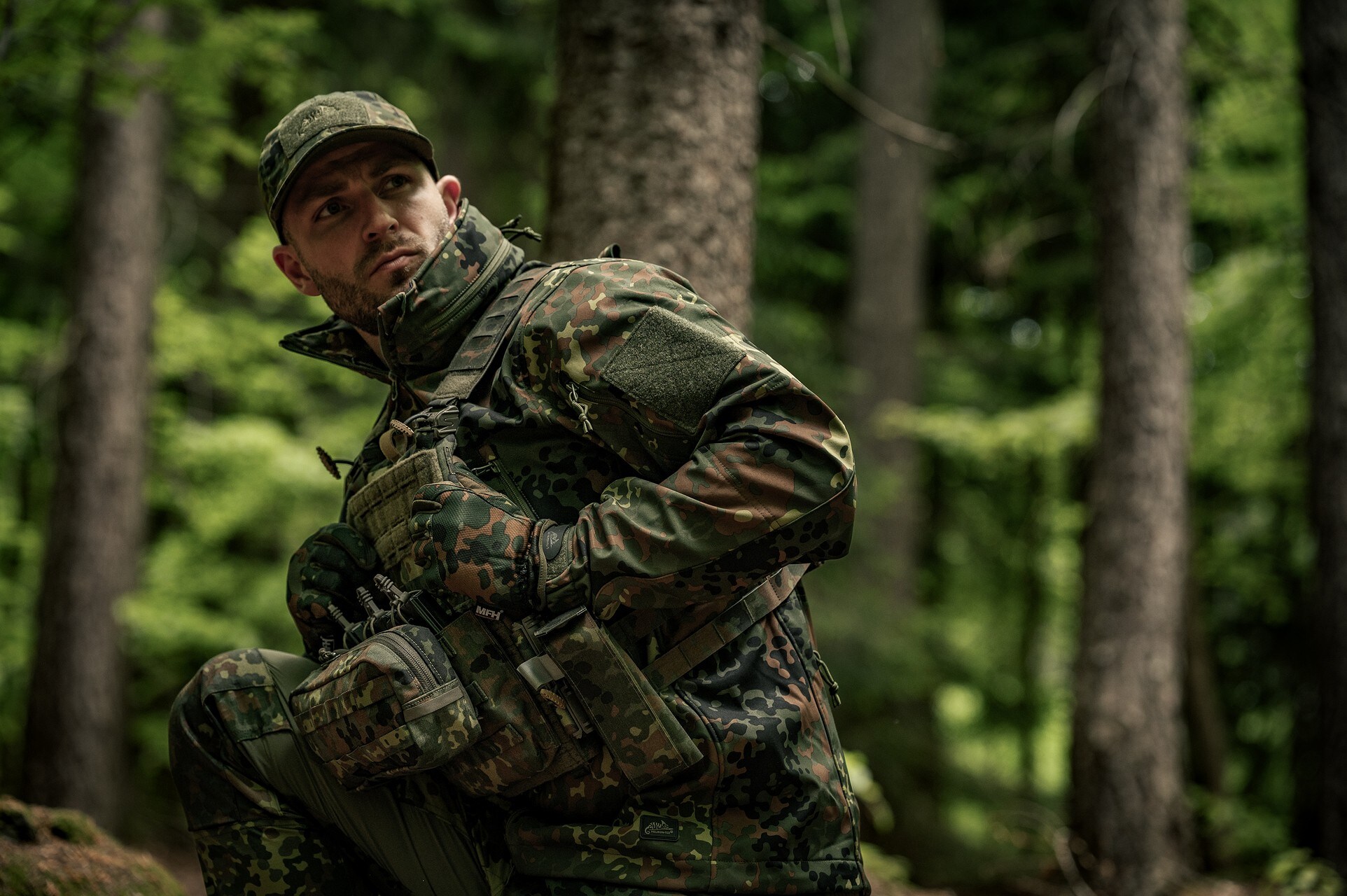 Potrójna ładownica Lindnerhof Mag Panel X3 PA098/II na magazynki 5,56 mm - Flecktarn