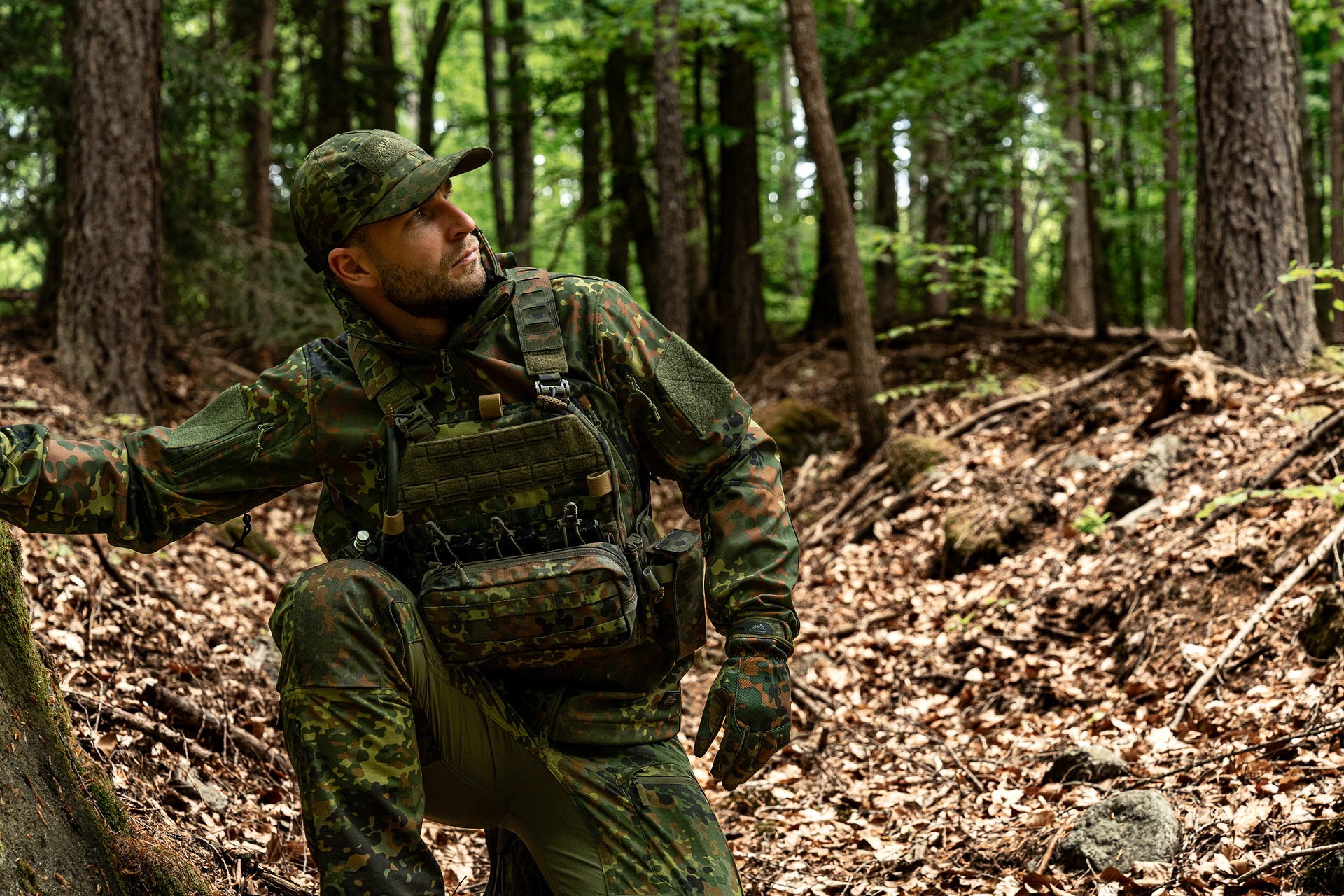 Lindnerhof Plate Carrier LT042/2 Tactical Vest - Flecktarn