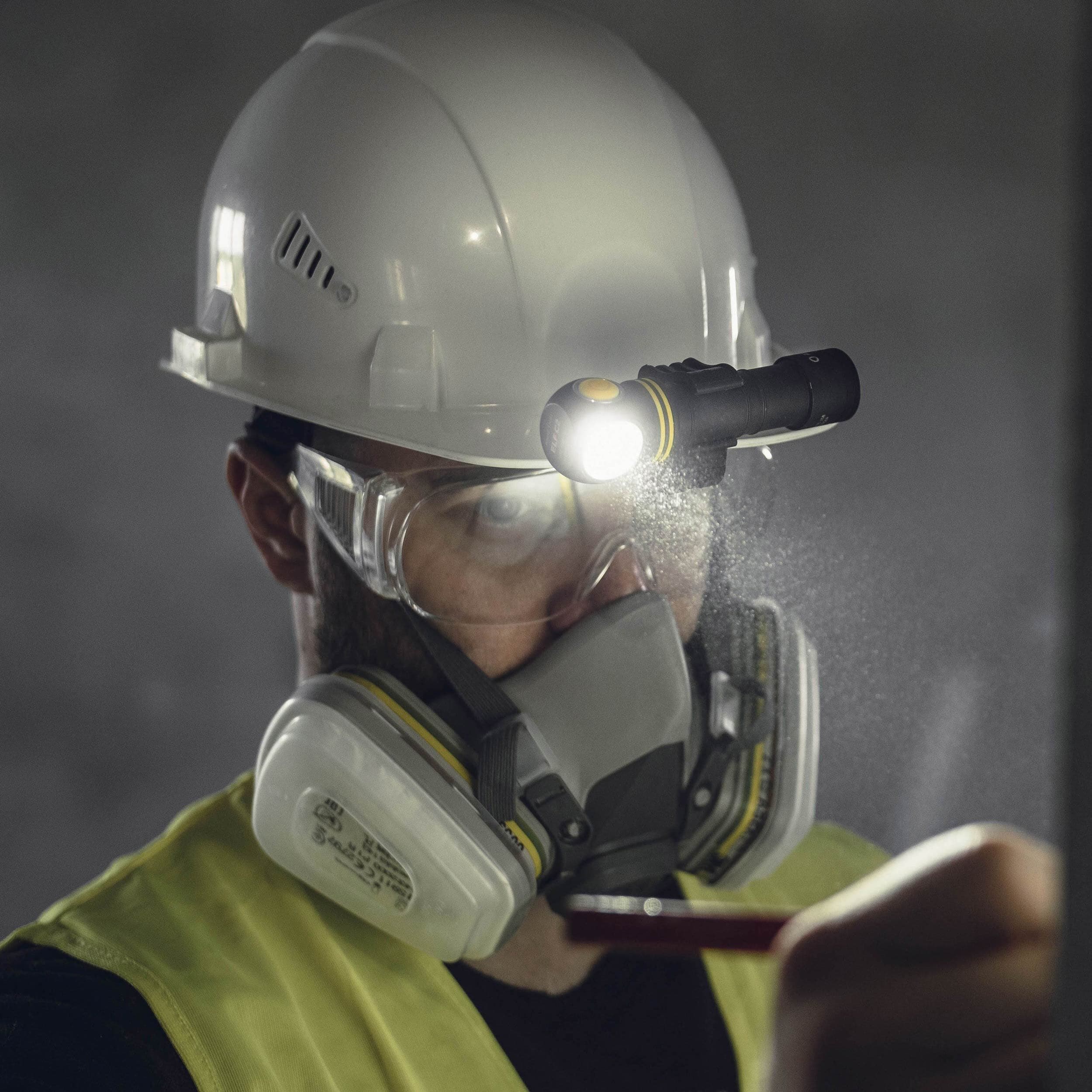 Latarka czołowa i kątowa Armytek Elf C2 USB-C White PCB - 1100 lumenów