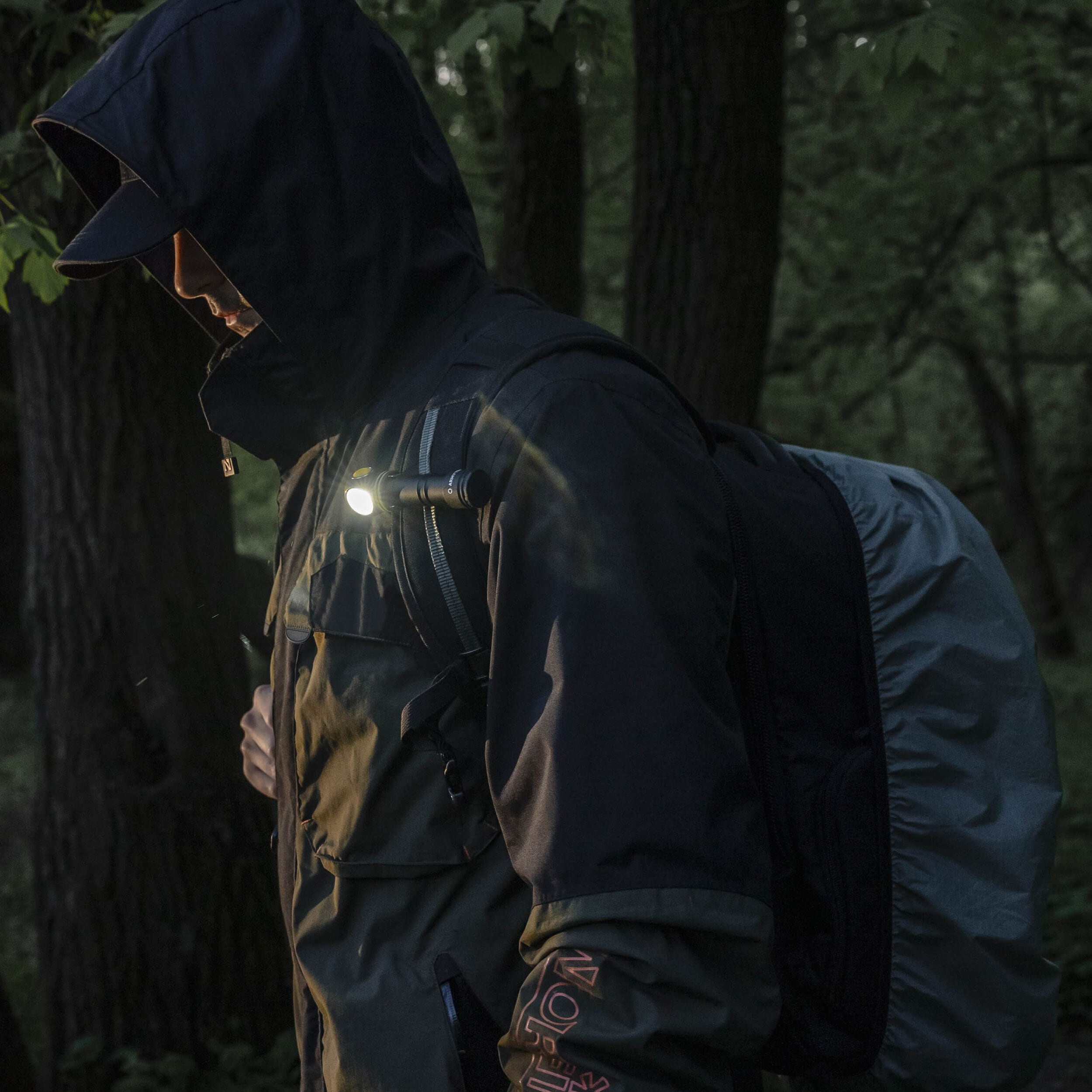 Налобний і кутовий ліхтарик Armytek Elf C2 USB-C Warm PCB - 1023 люменів