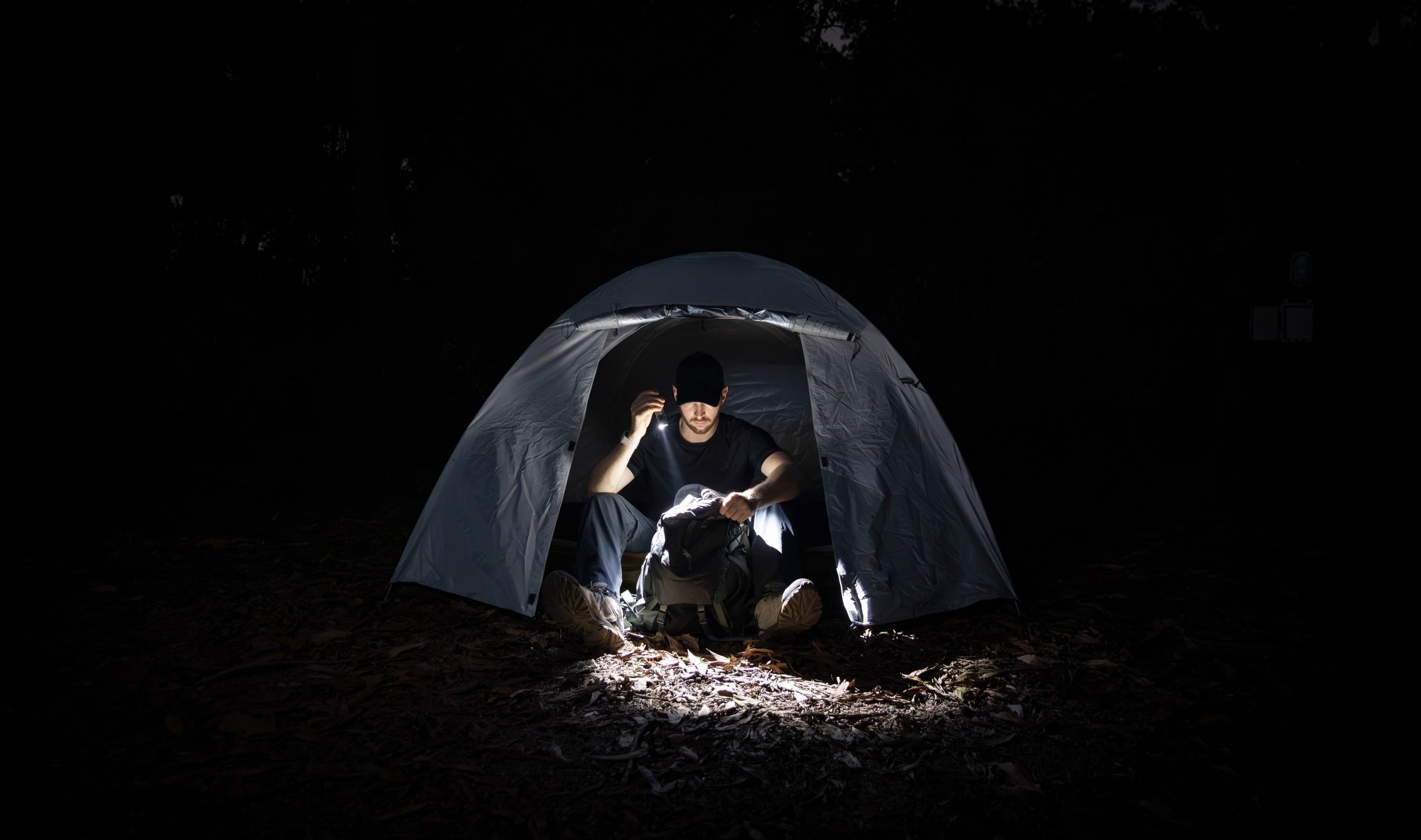 Latarka Olight ArkPro Class 1 Cool White Zombie Green - 1500 lumenów