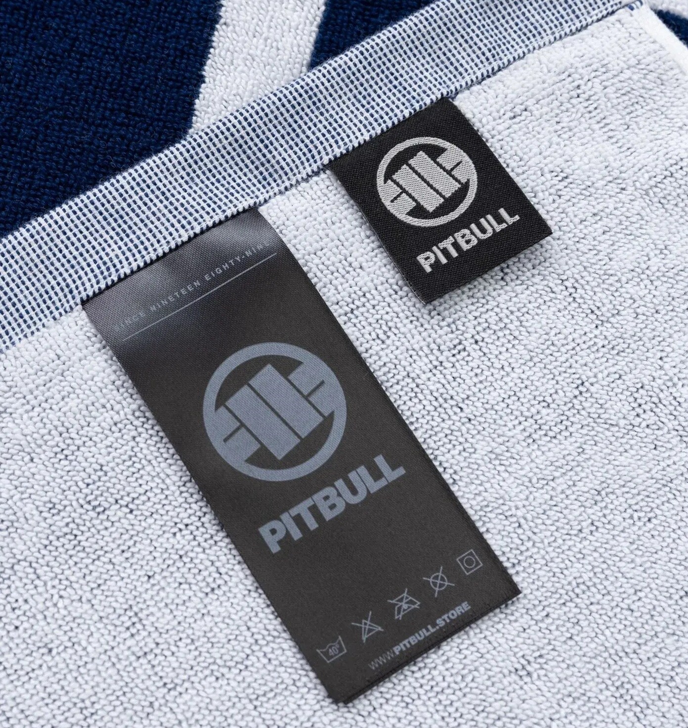 Ręcznik Pitbull Gym Hilltop 88 x 52 cm - Navy/White