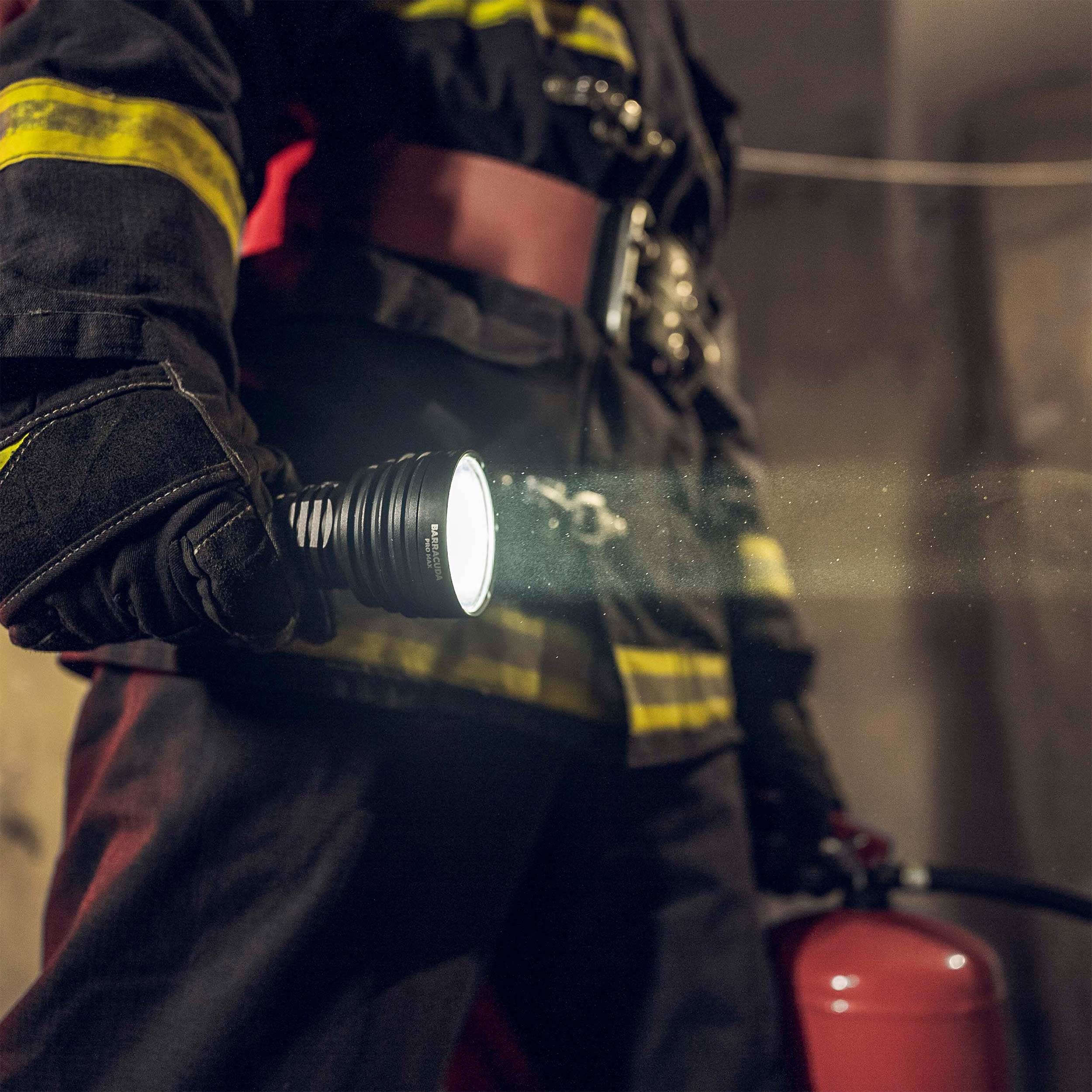 Latarka Armytek Barracuda Pro Max USB White - 2800 lumenów