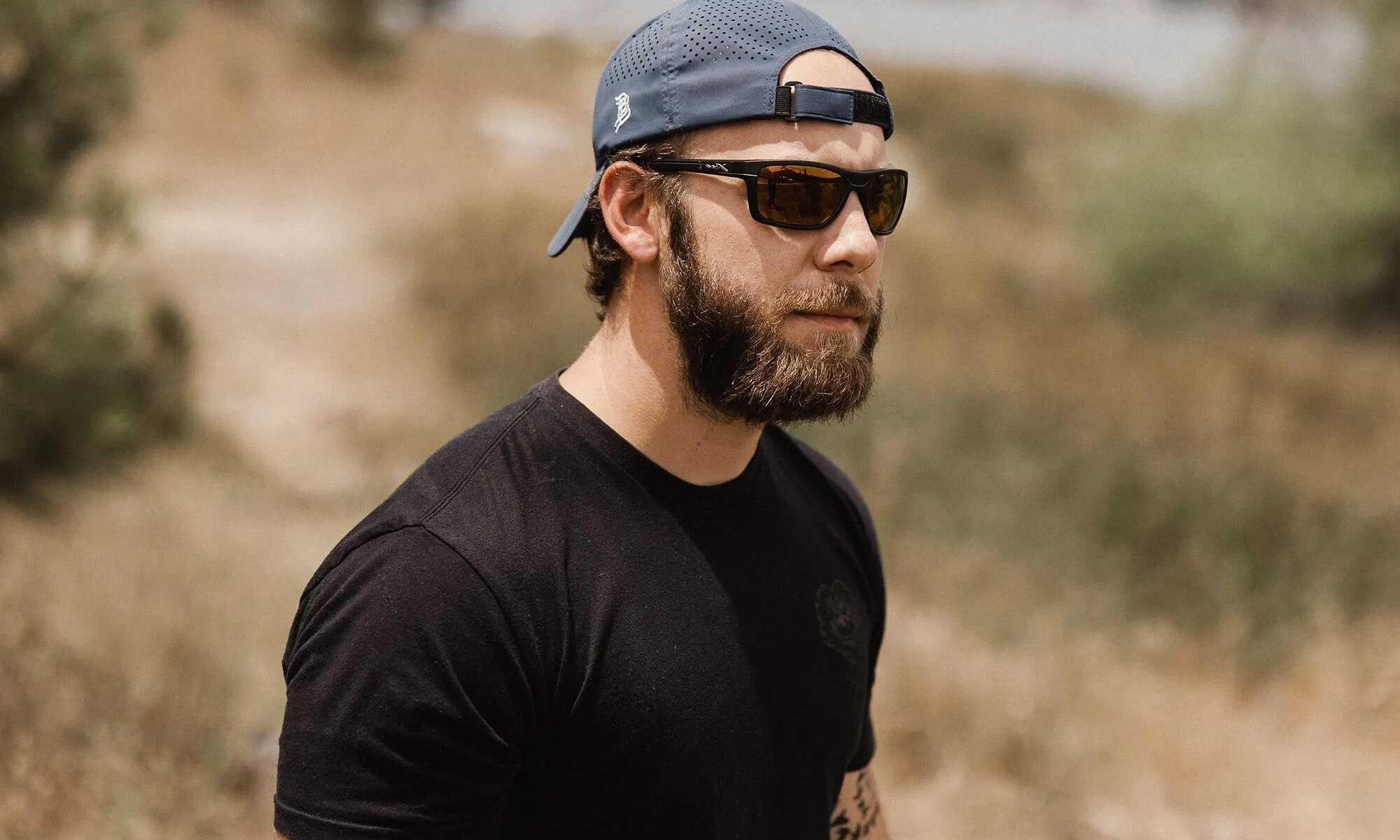 Okulary taktyczne Wiley X Kingpin - Captivate Polarized Bronze Mirror/Matte Black + Anti-Fog Cleaner Kit - zestaw