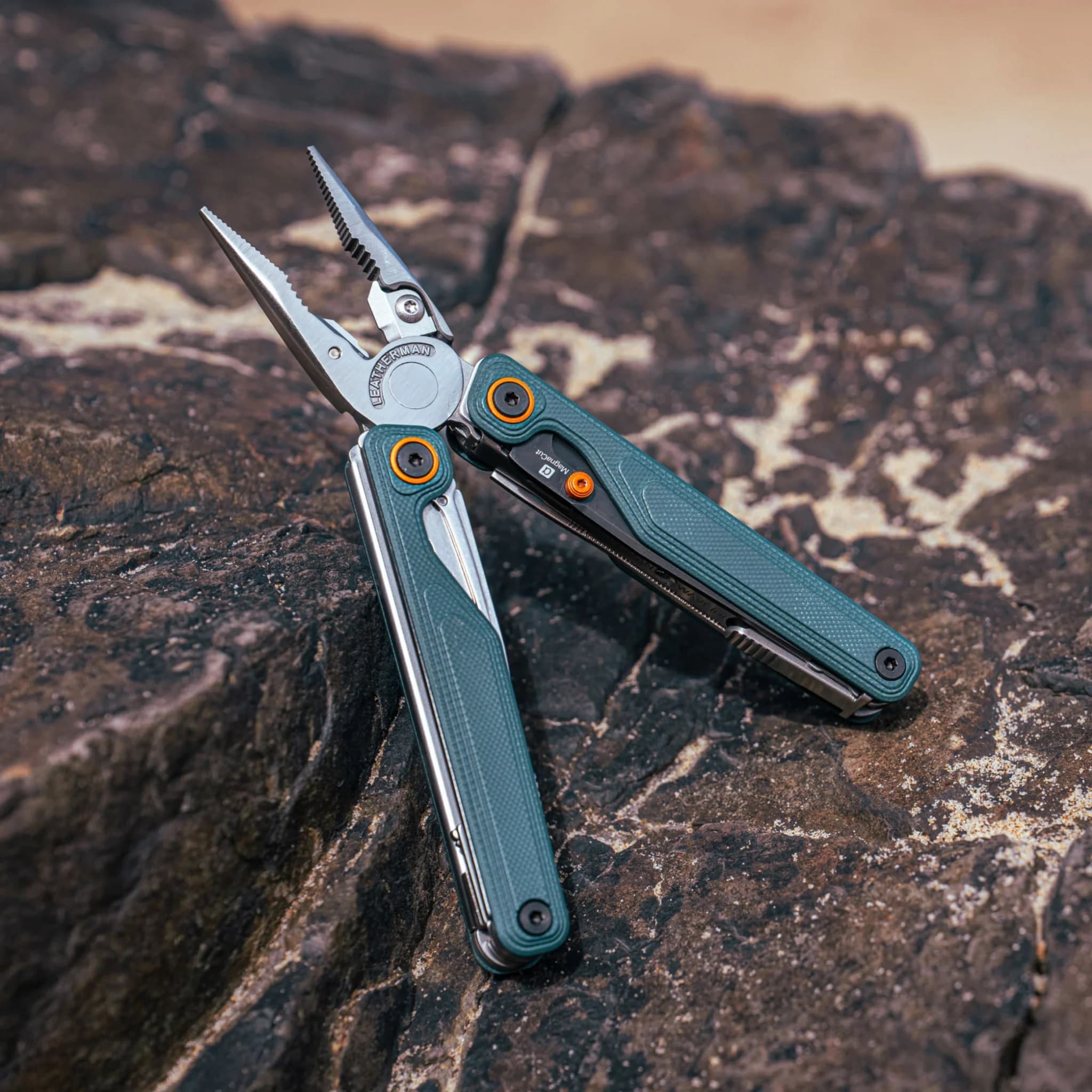 Multitool Leatherman Wave Alpha - Cascadia