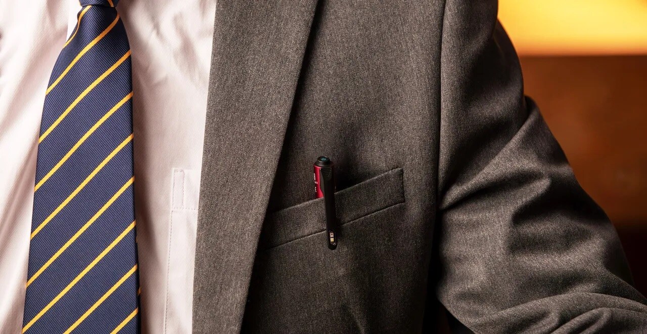 Ліхтарик-ручка Olight O'Pen 3 Wine Red - 120 люменів