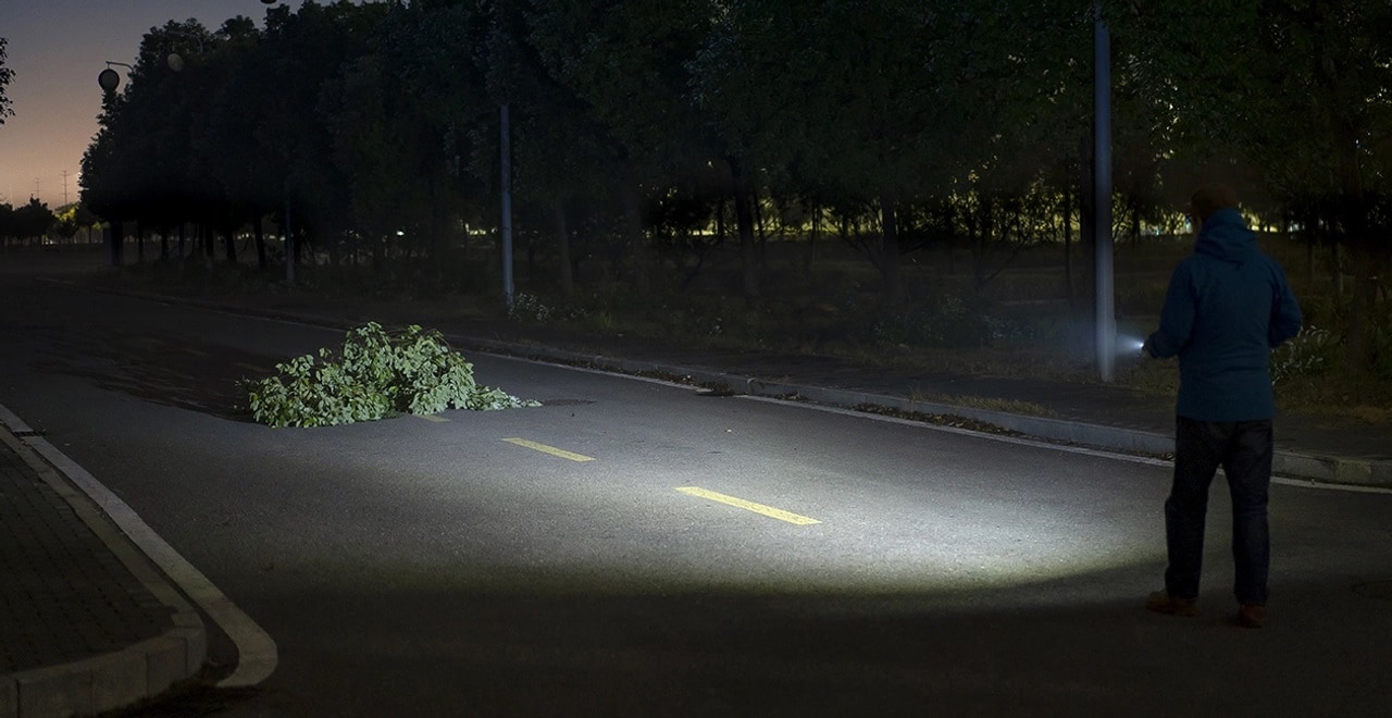 Latarka Olight iUltra Olive Green - 80 lumenów