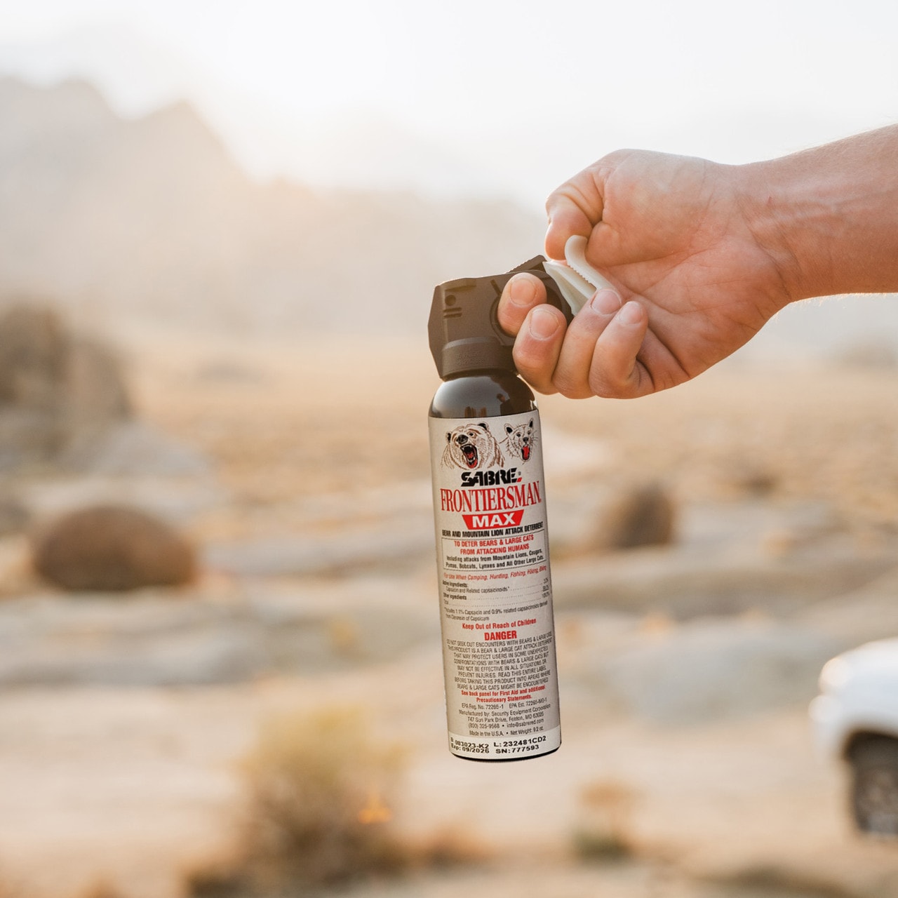 Gaz pieprzowy Sabre Frontiersman Max Bear & Mountain Lion Spray 272 ml - stożek