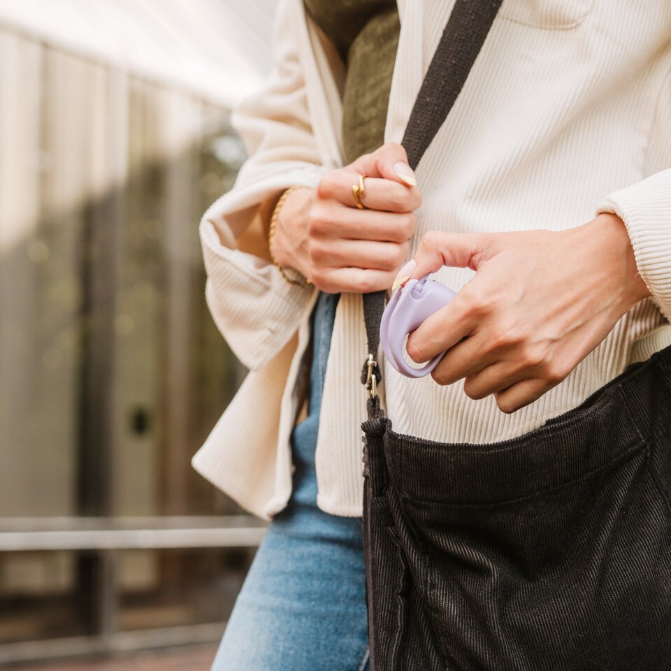 Gaz pieprzowy Sabre Red 16 ml z uchwytem + gaz treningowy Lavender - strumień