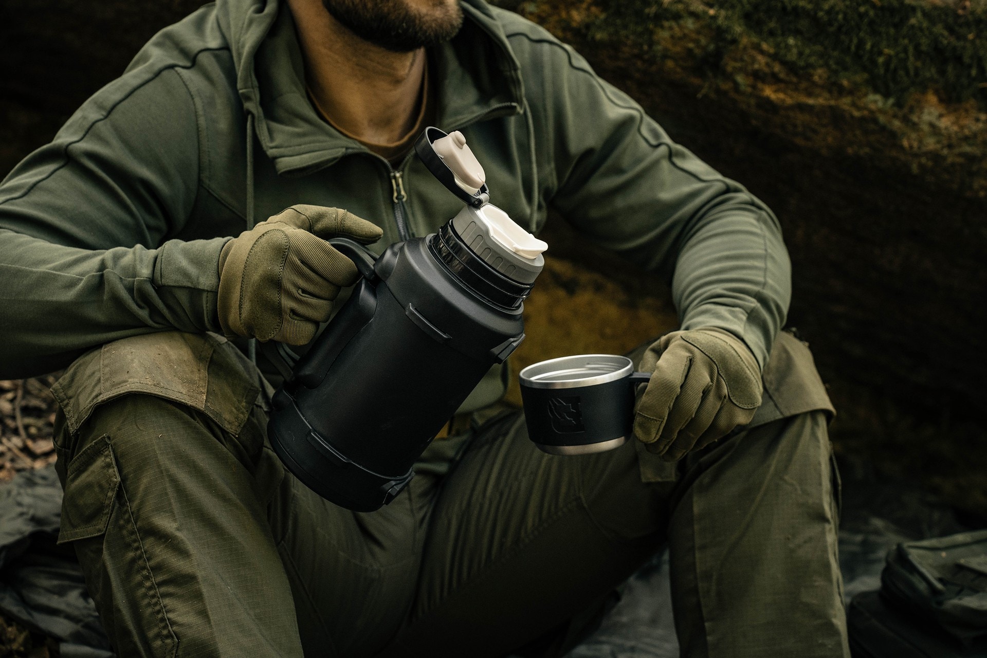 Termos Badger Outdoor Big Boy 1,3 l - Black