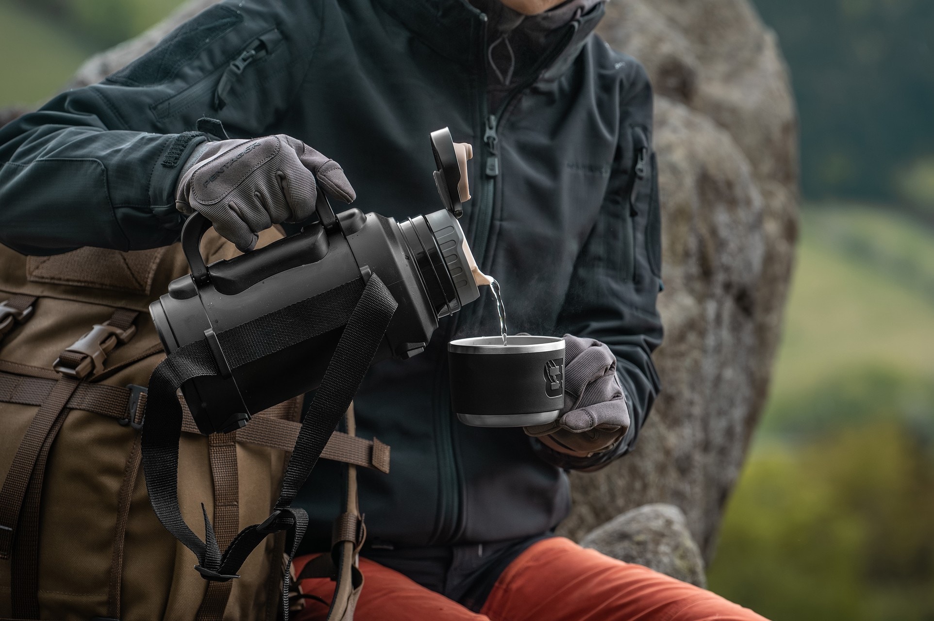 Termos Badger Outdoor Big Boy 1,3 l - Black