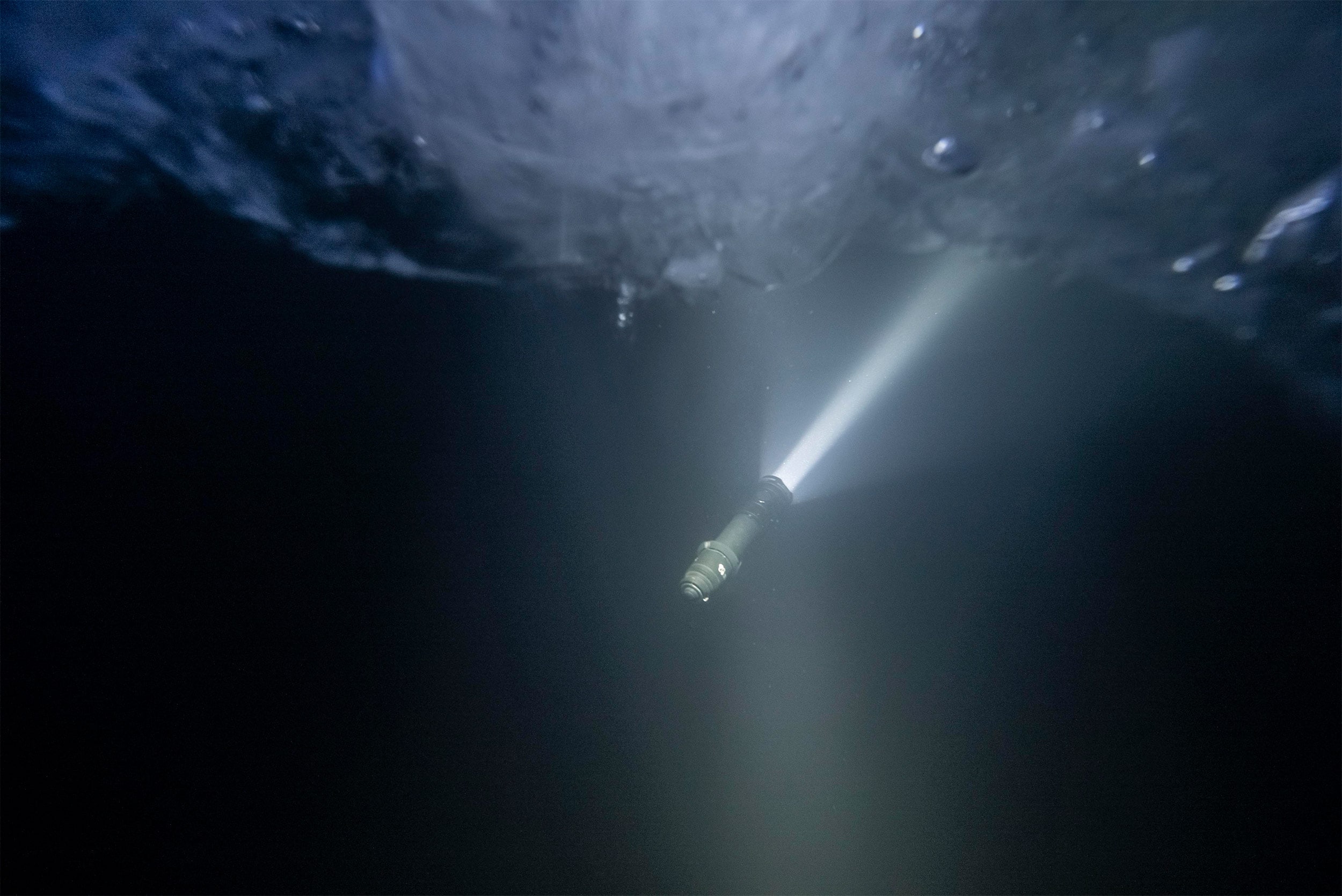 Latarka taktyczna Armytek Predator PRO Max White PCB - 3000 lumenów