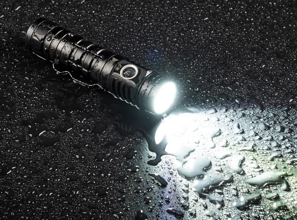 Latarka Wuben C2 Power Bank - 2000 lumenów