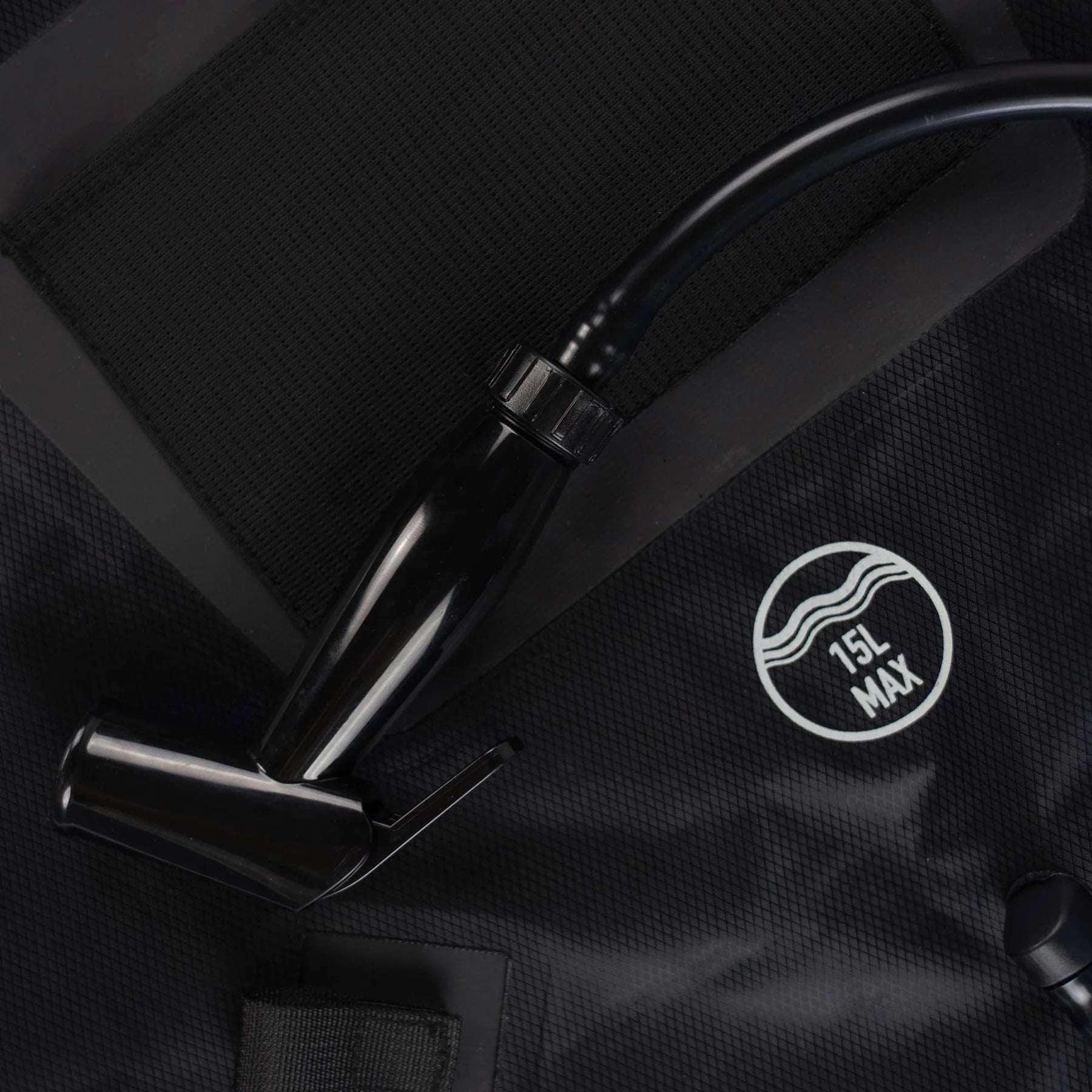 Prysznic turystyczny Highlander Outdoor Wild Rinse Camping Solar 15 l - Black