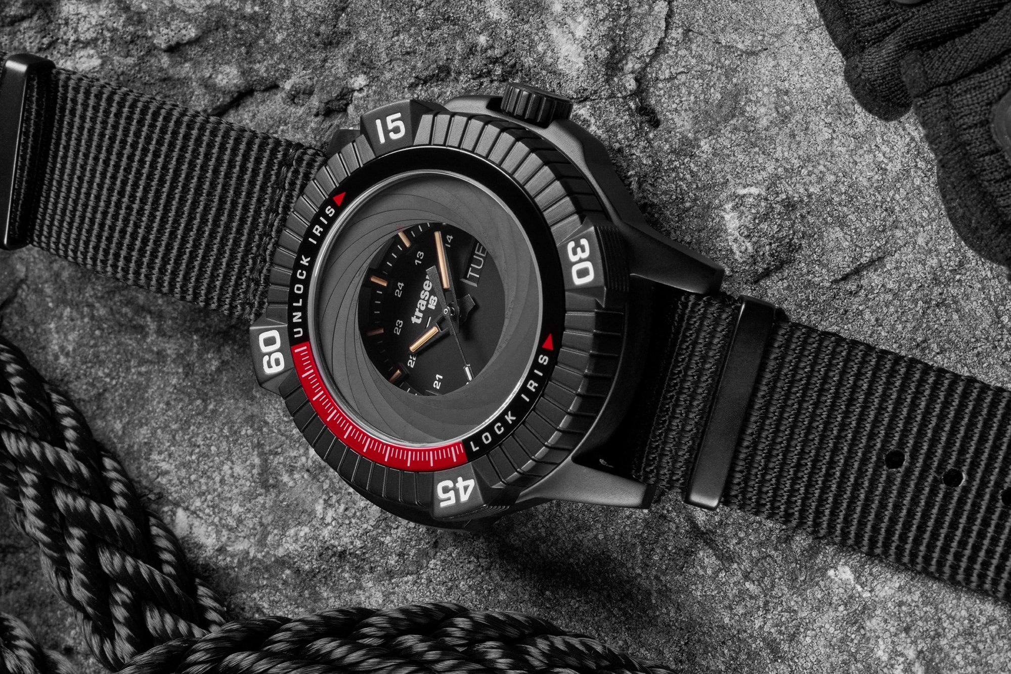 Zegarek Traser P99 Iris TS - Black