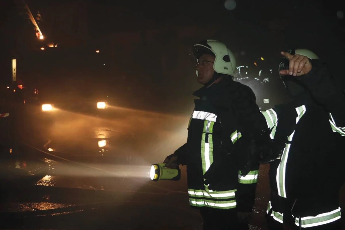 Ліхтарик NightSearcher Trio-1000 Yellow/Grey - 1000 люменів