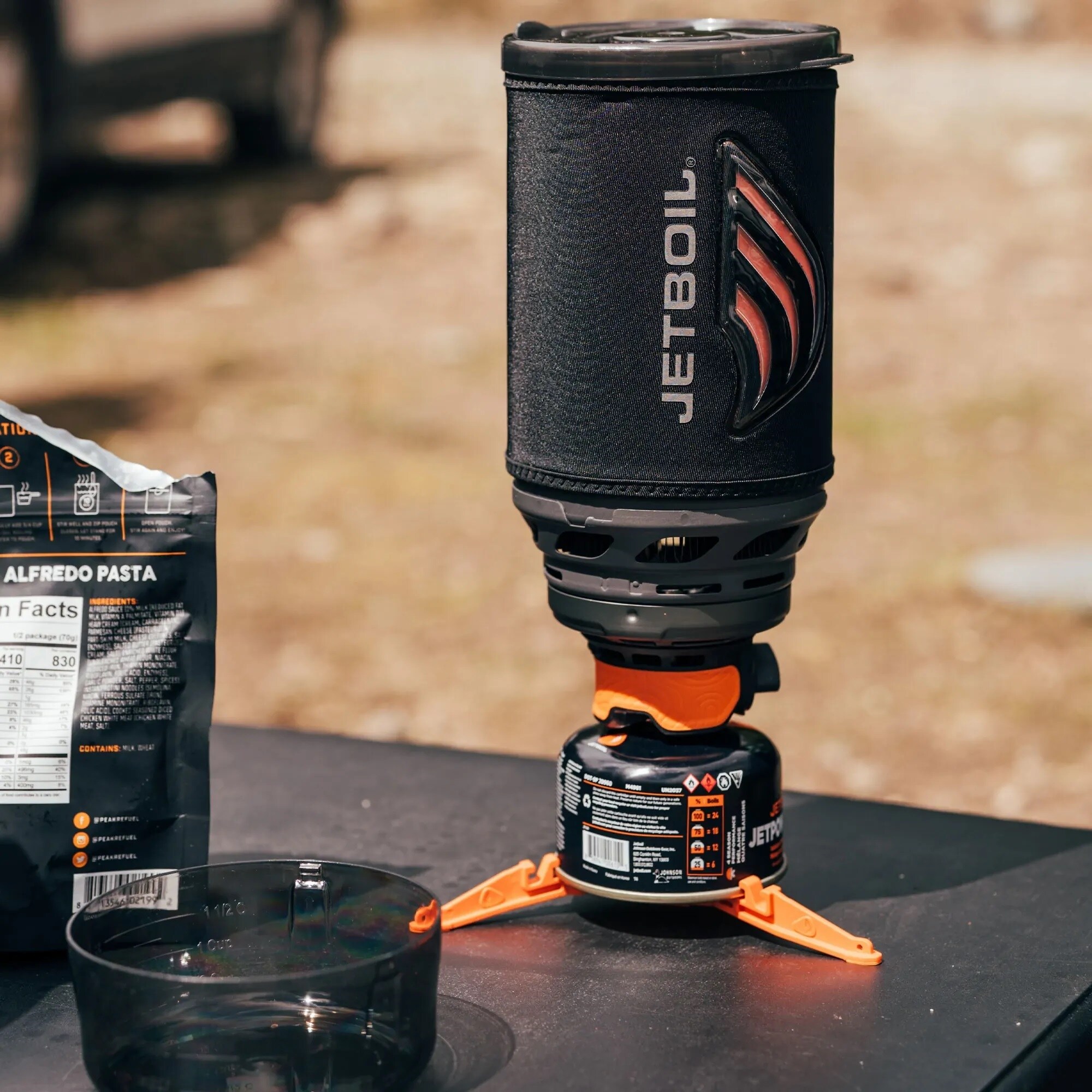 Kuchenka turystyczna Jetboil Flash 2.0 z garnkiem 1,8 l - Carbon