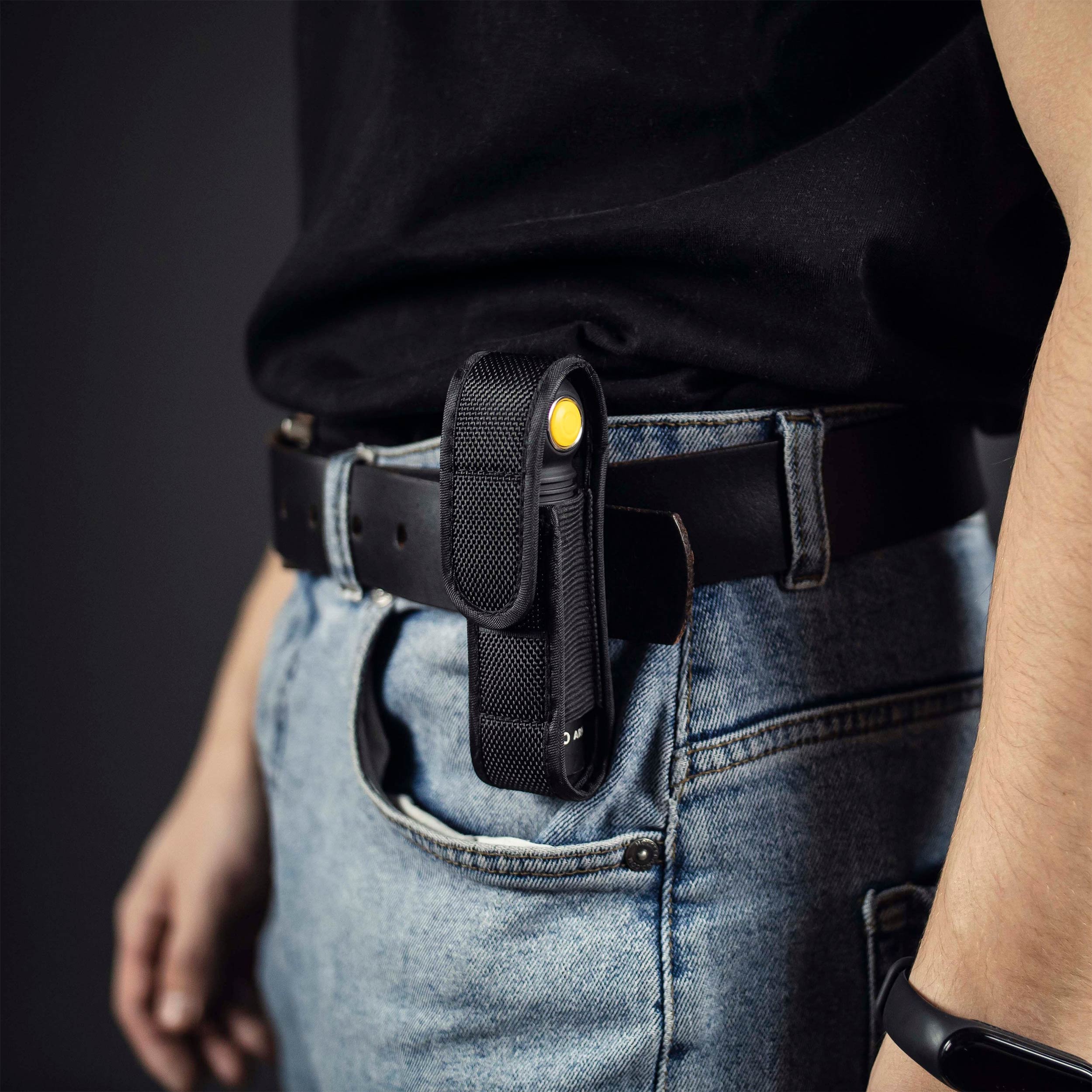 Latarka czołowa i kątowa Armytek Wizard C2 Pro MAX CW PCB - 4000 lumenów