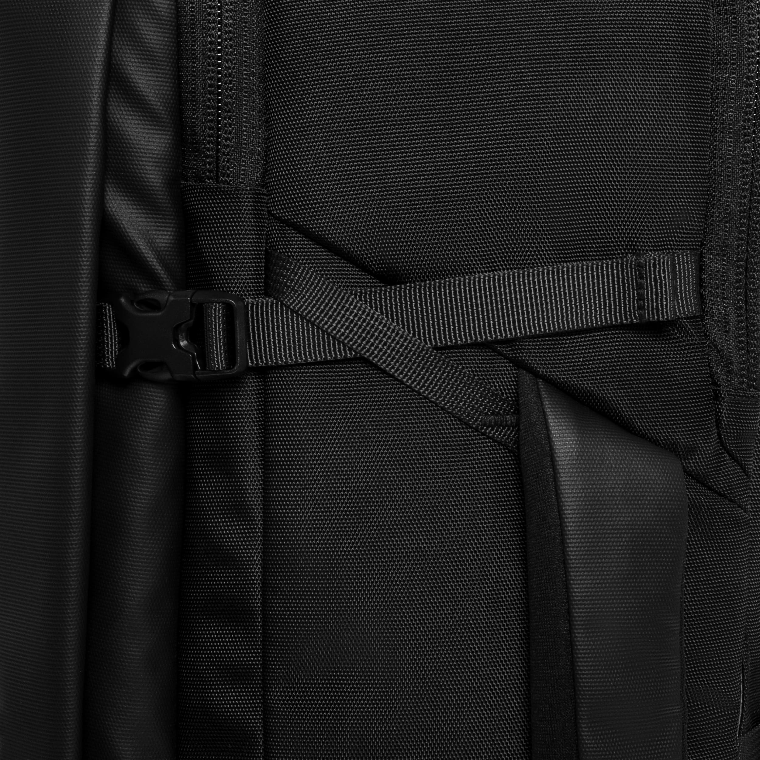 Plecak Alpinus Caparao 30 l - Czarny